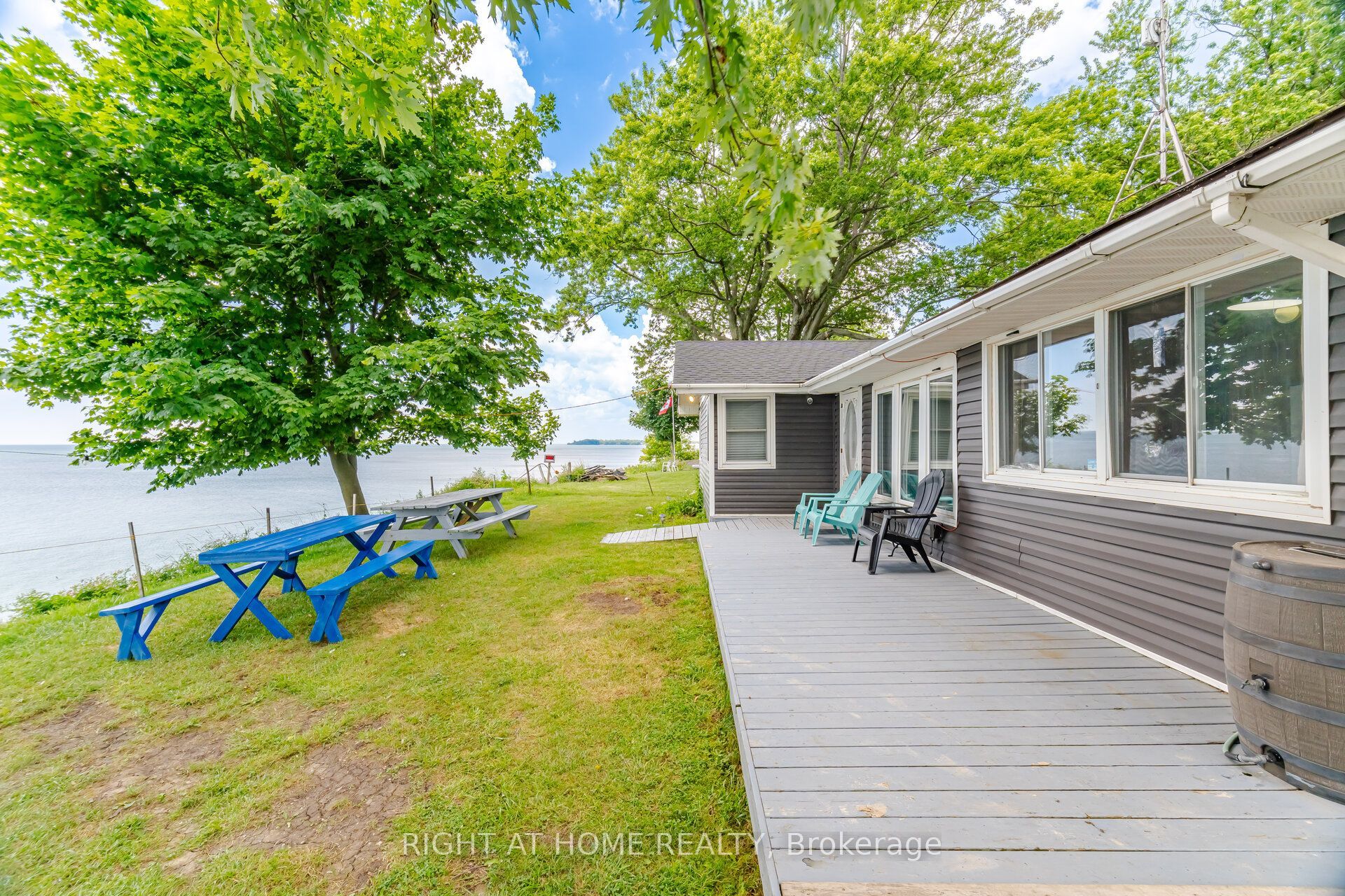 33 Derner Line Property Photo 14