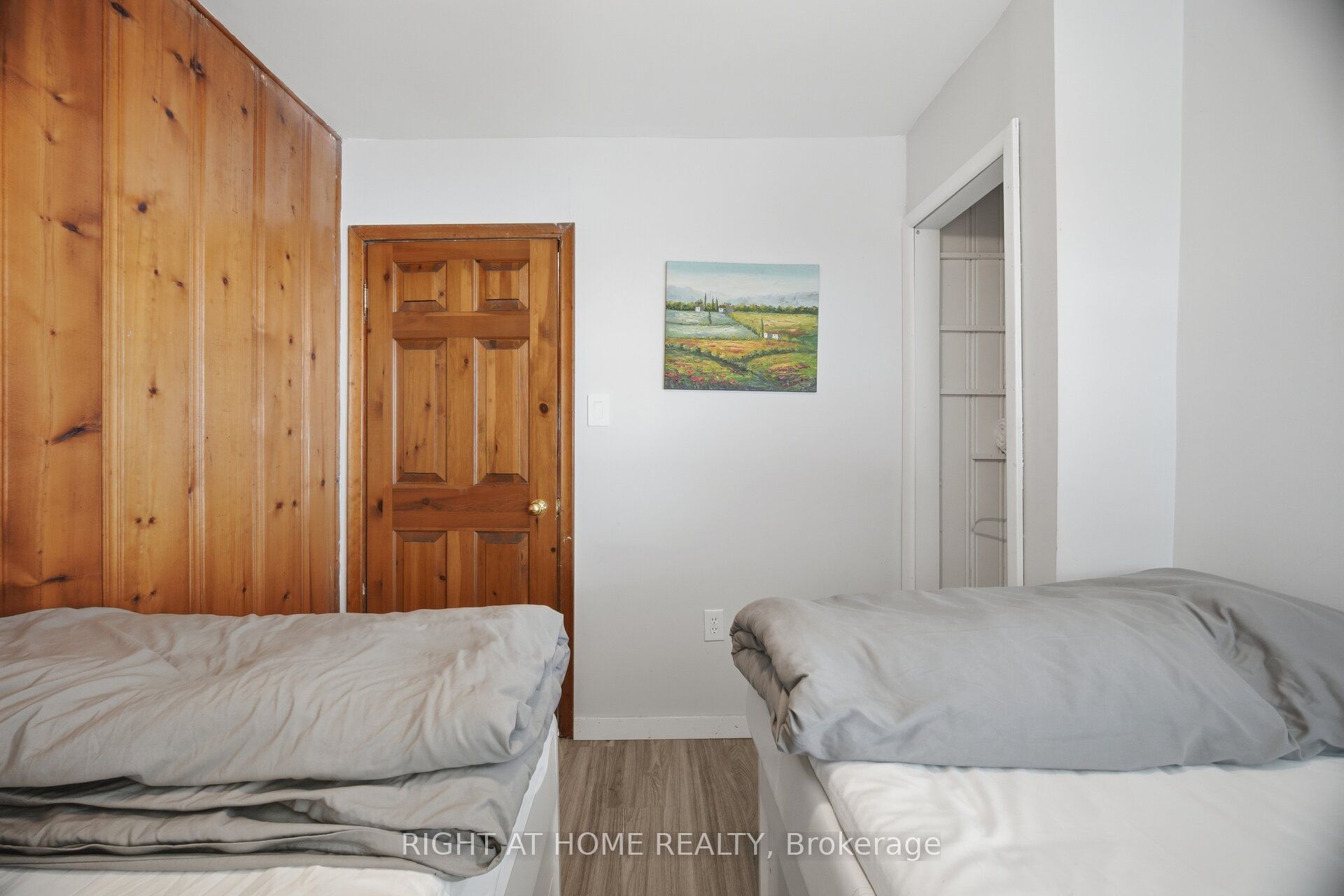 33 Derner Line Property Photo 22