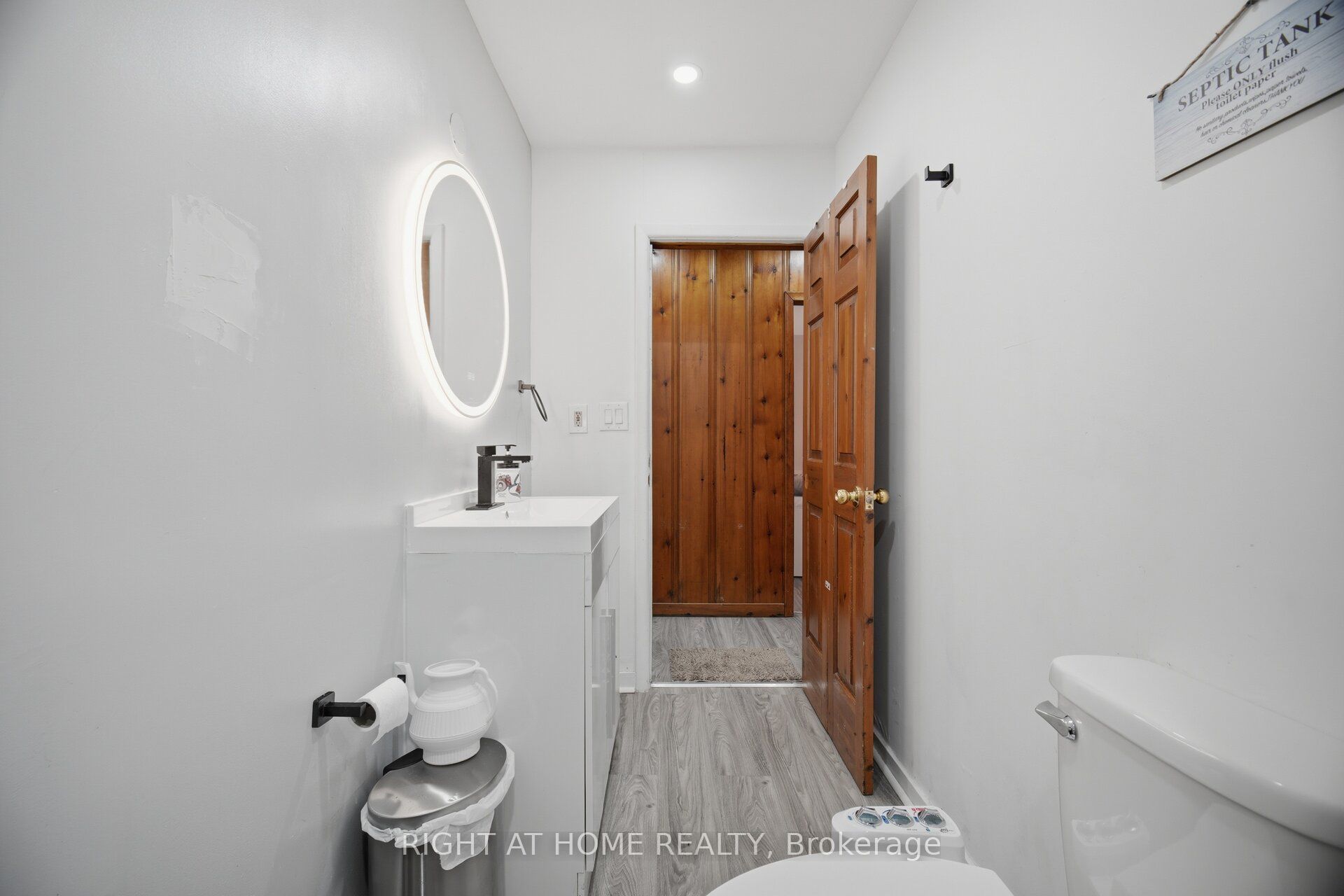 33 Derner Line Property Photo 25