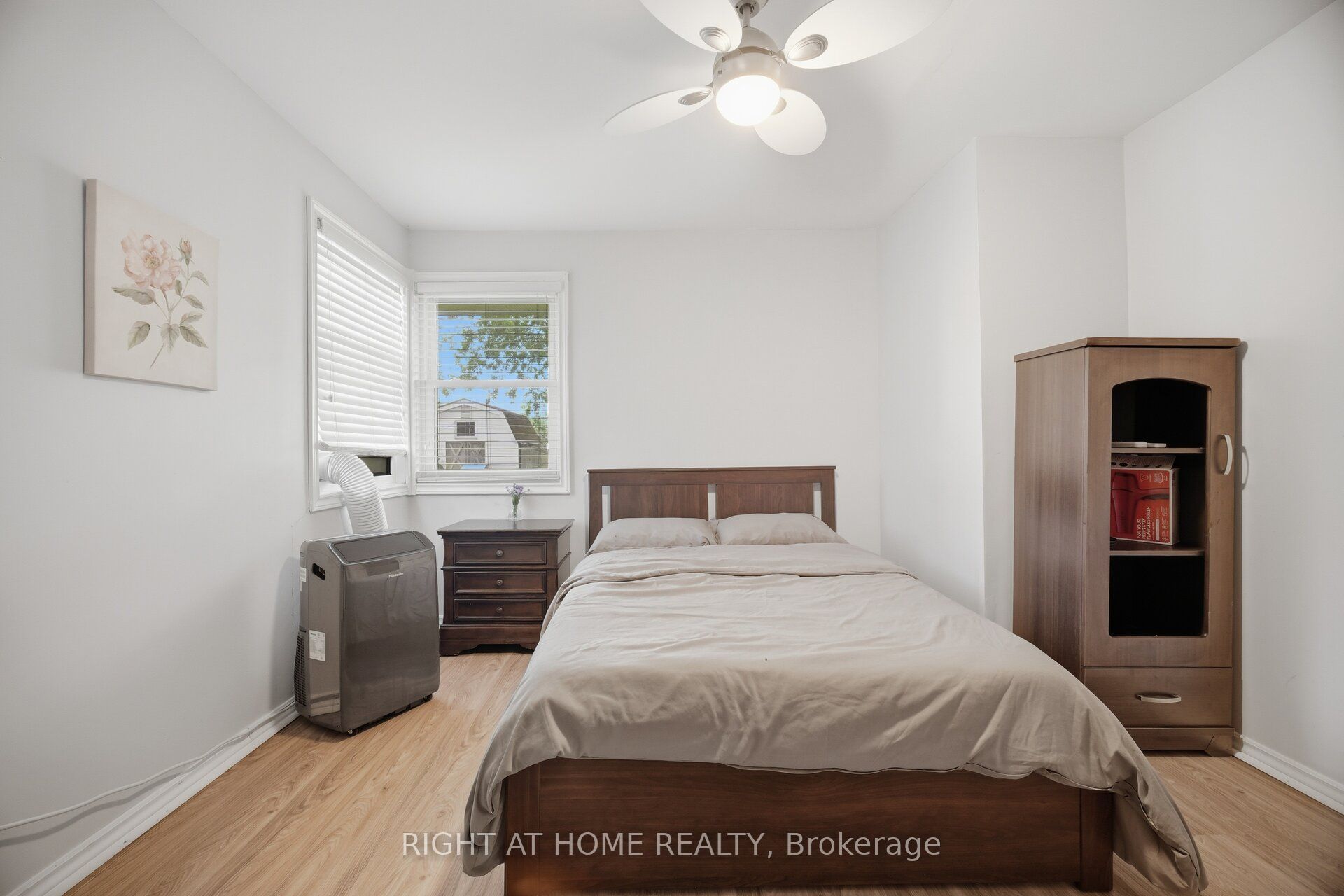 33 Derner Line Property Photo 27