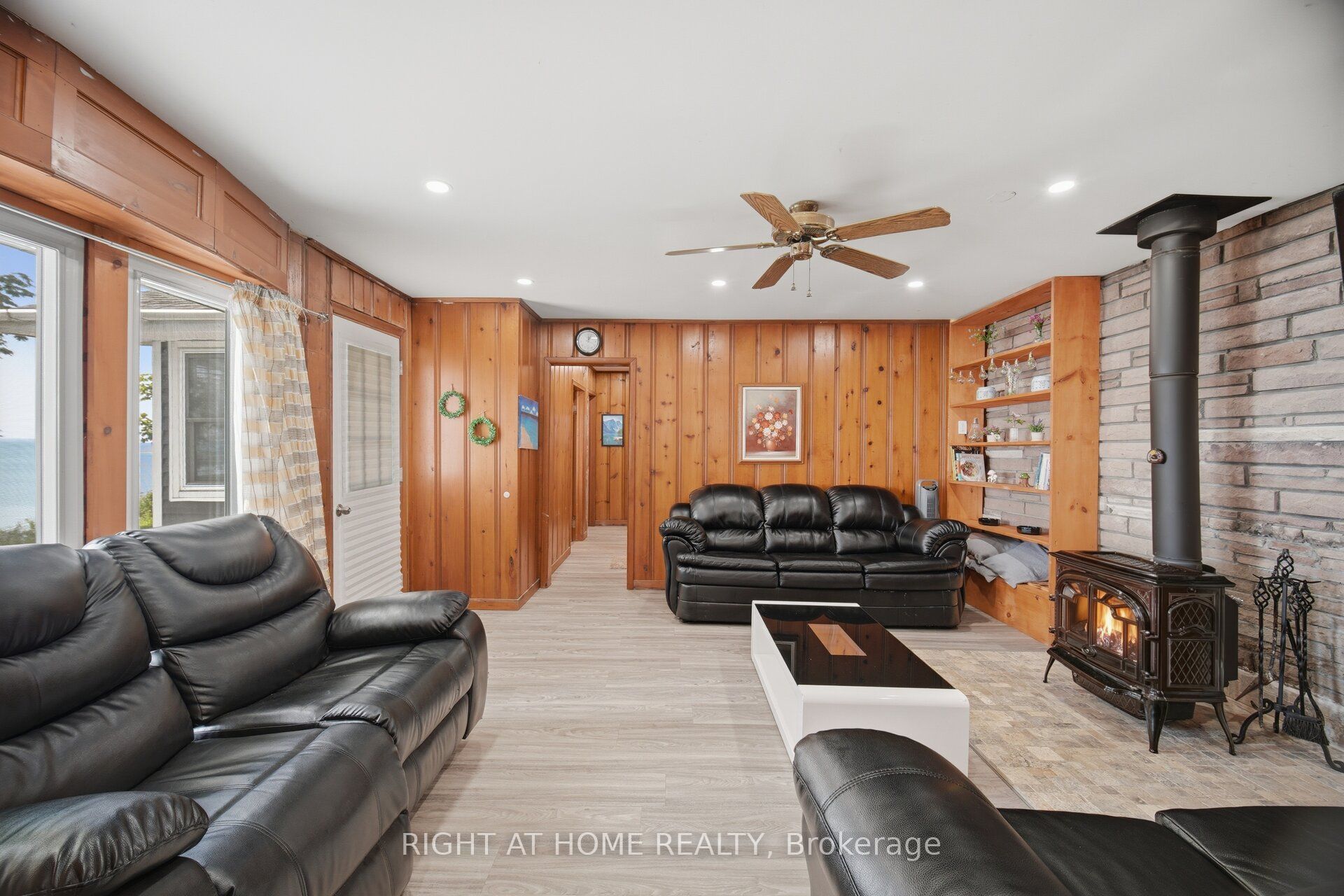 33 Derner Line Property Photo 30