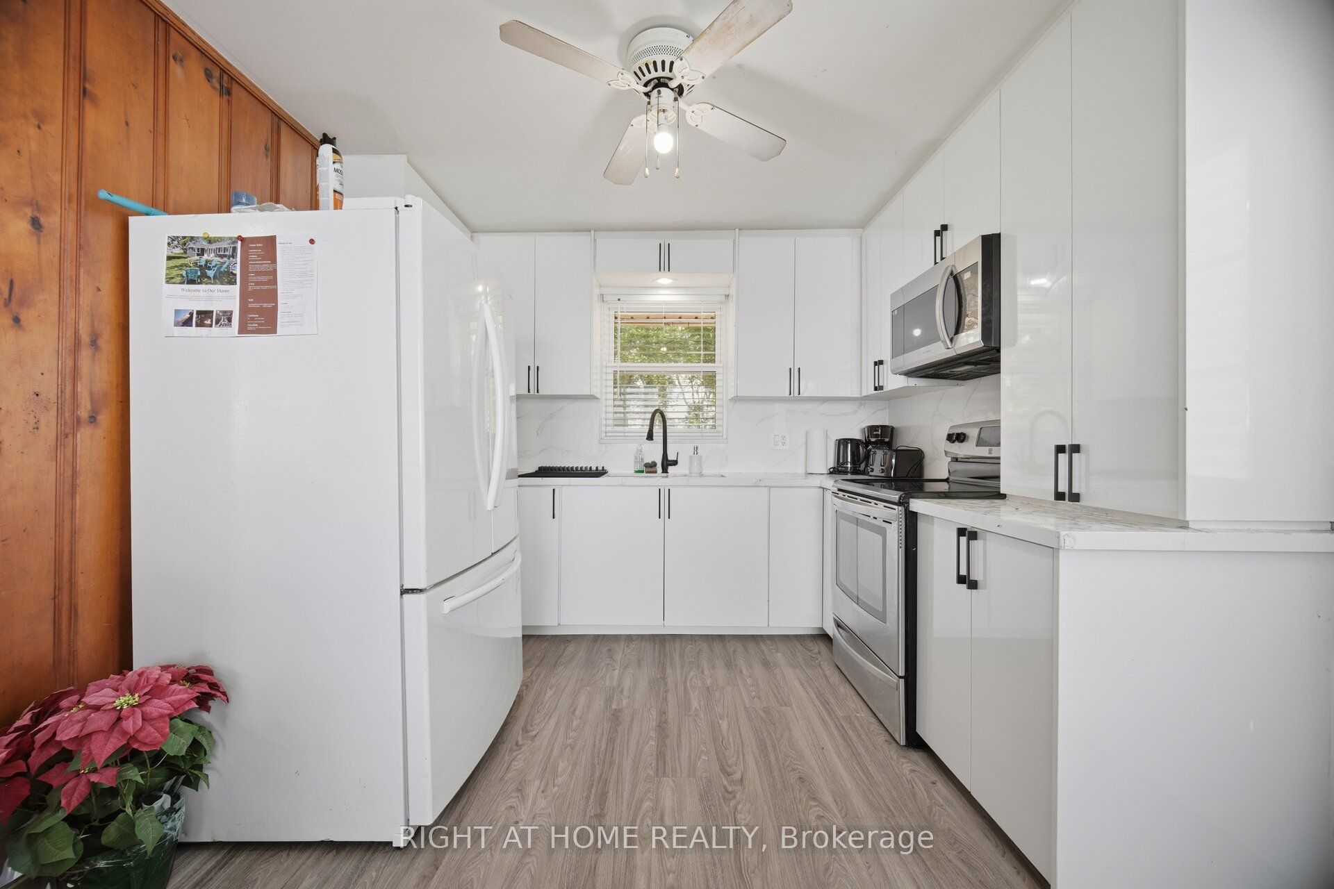 33 Derner Line Property Photo 35