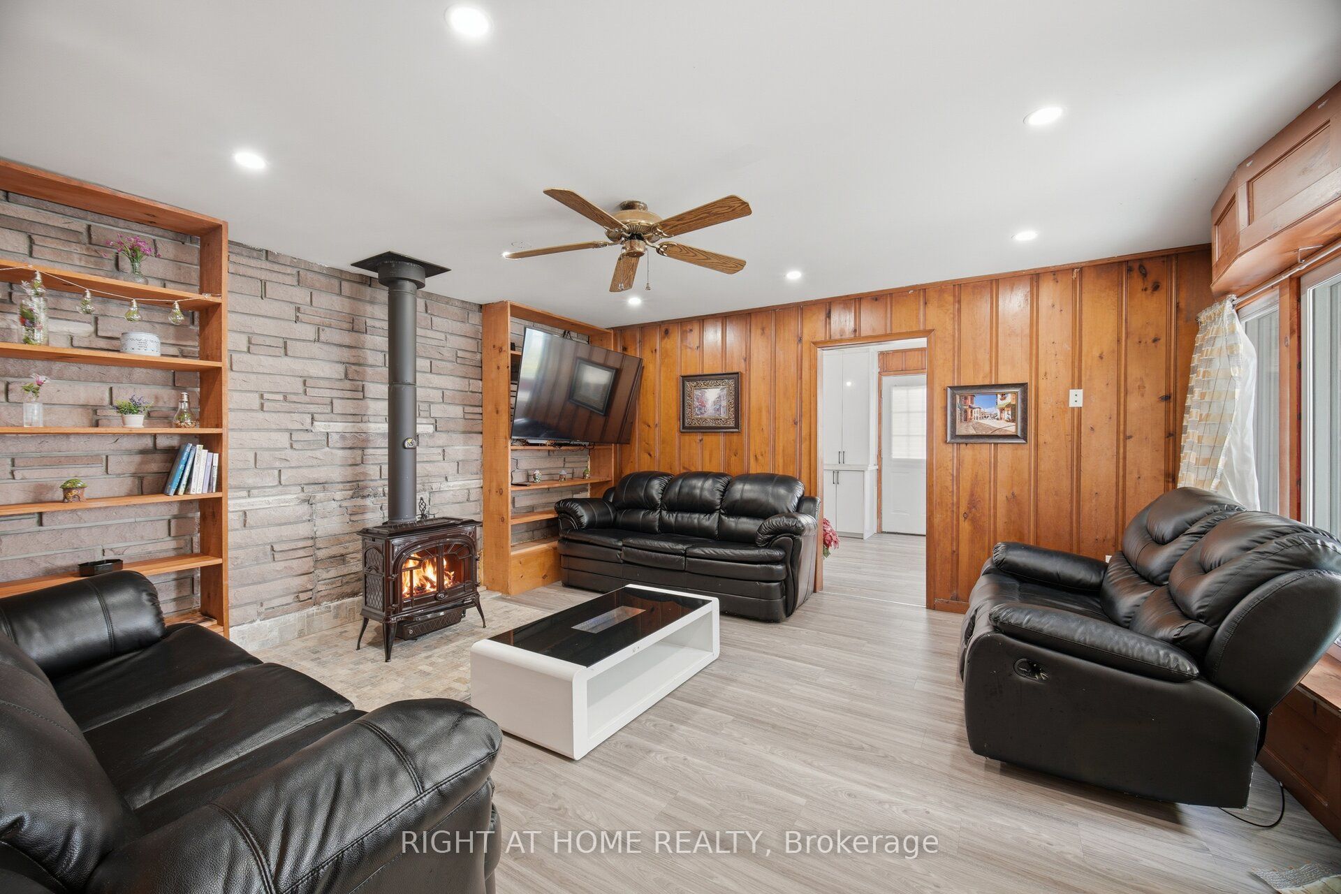 33 Derner Line Property Photo 39
