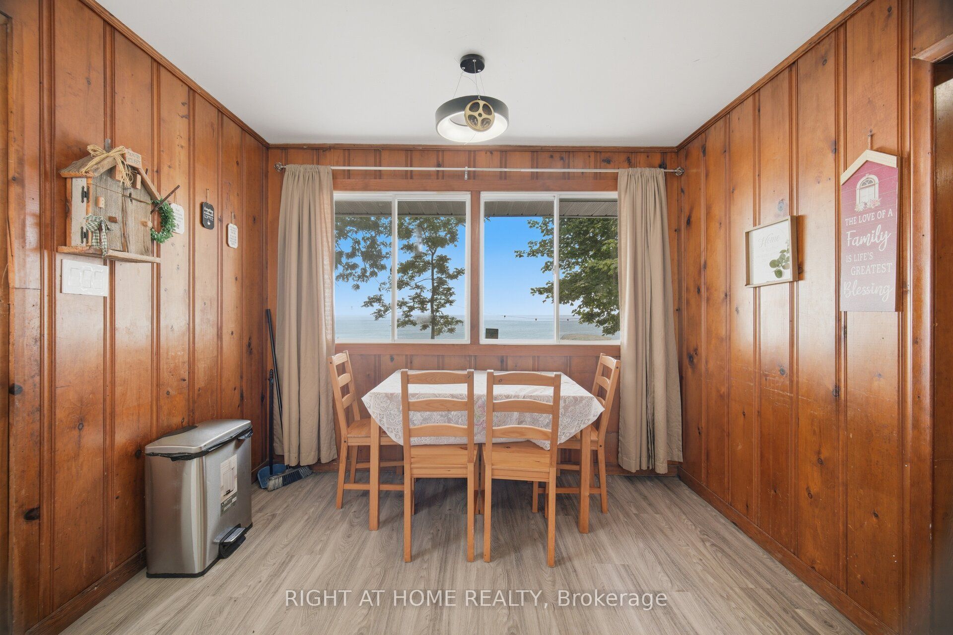 33 Derner Line Property Photo 41
