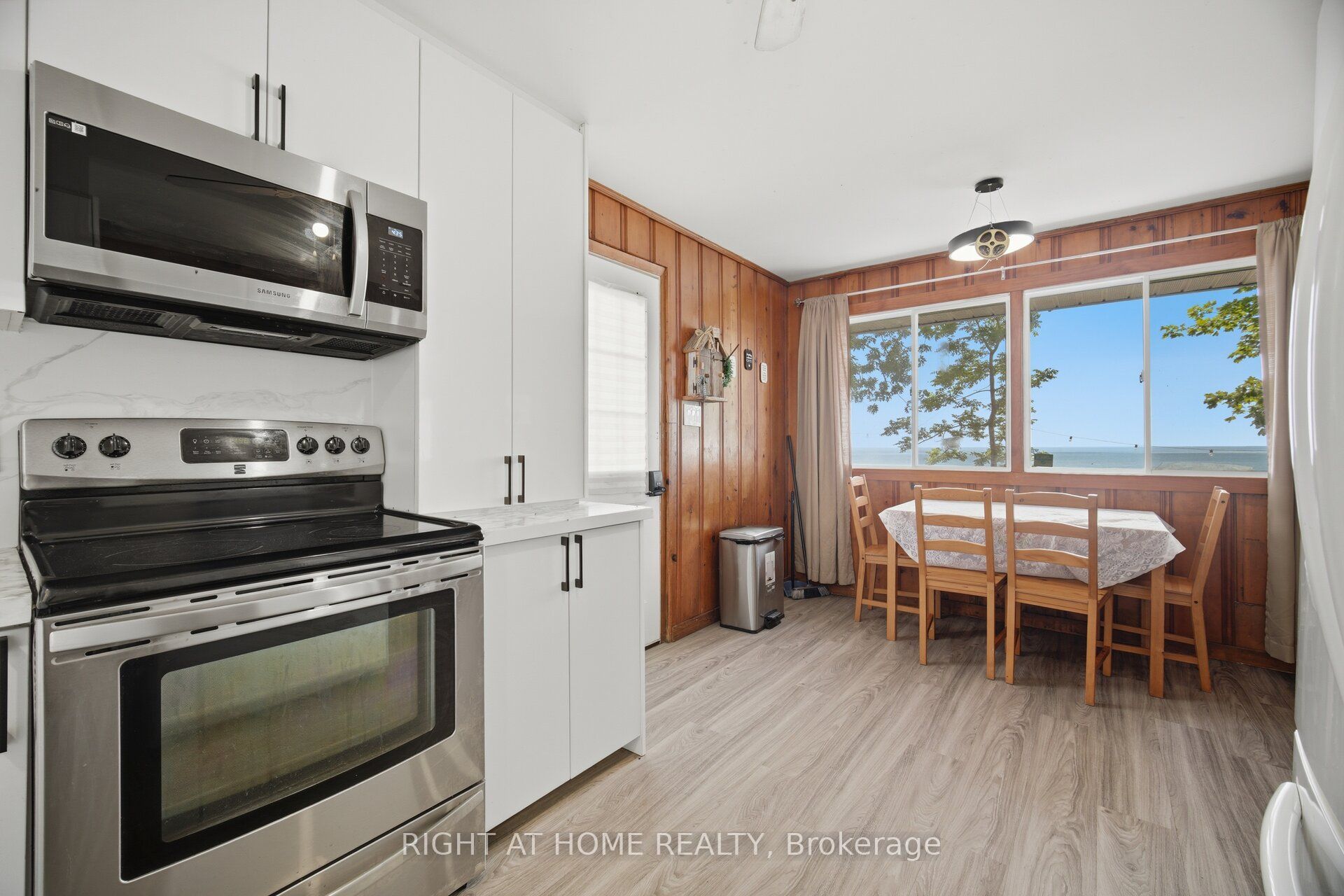 33 Derner Line Property Photo 44