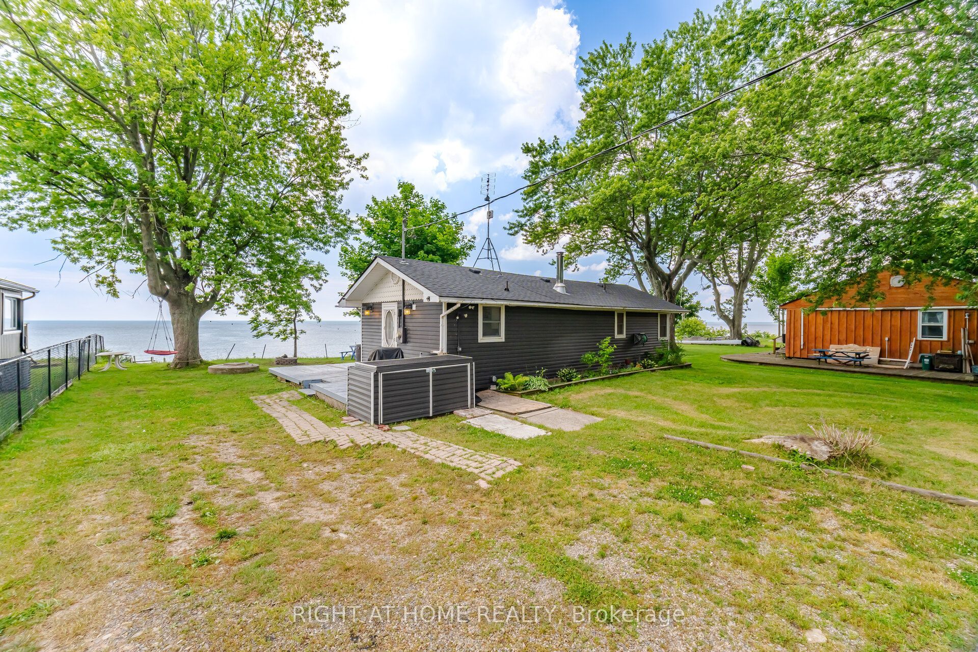 33 Derner Line Property Photo 46