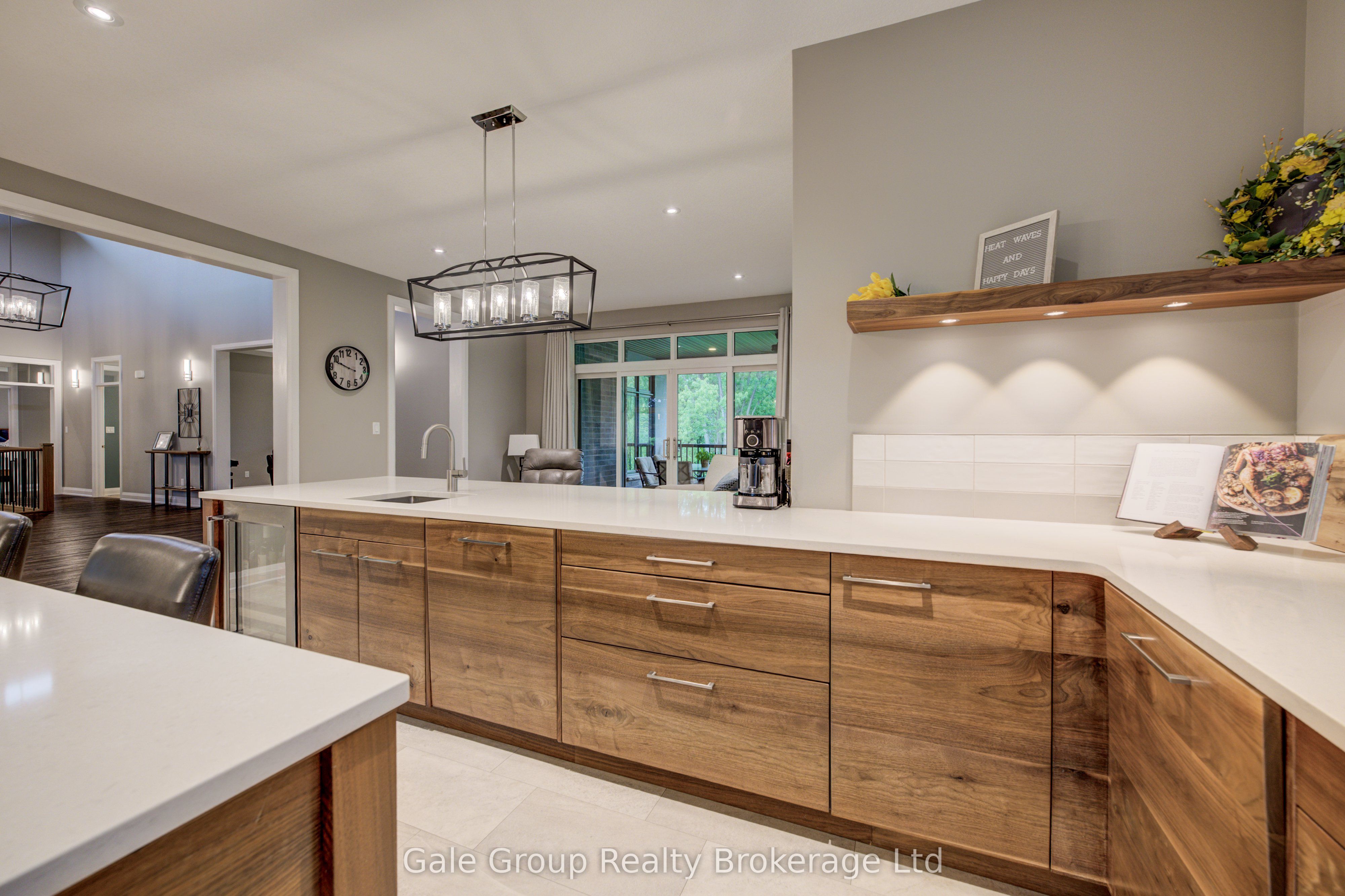 8 Pittock Park Road Property Photo 10