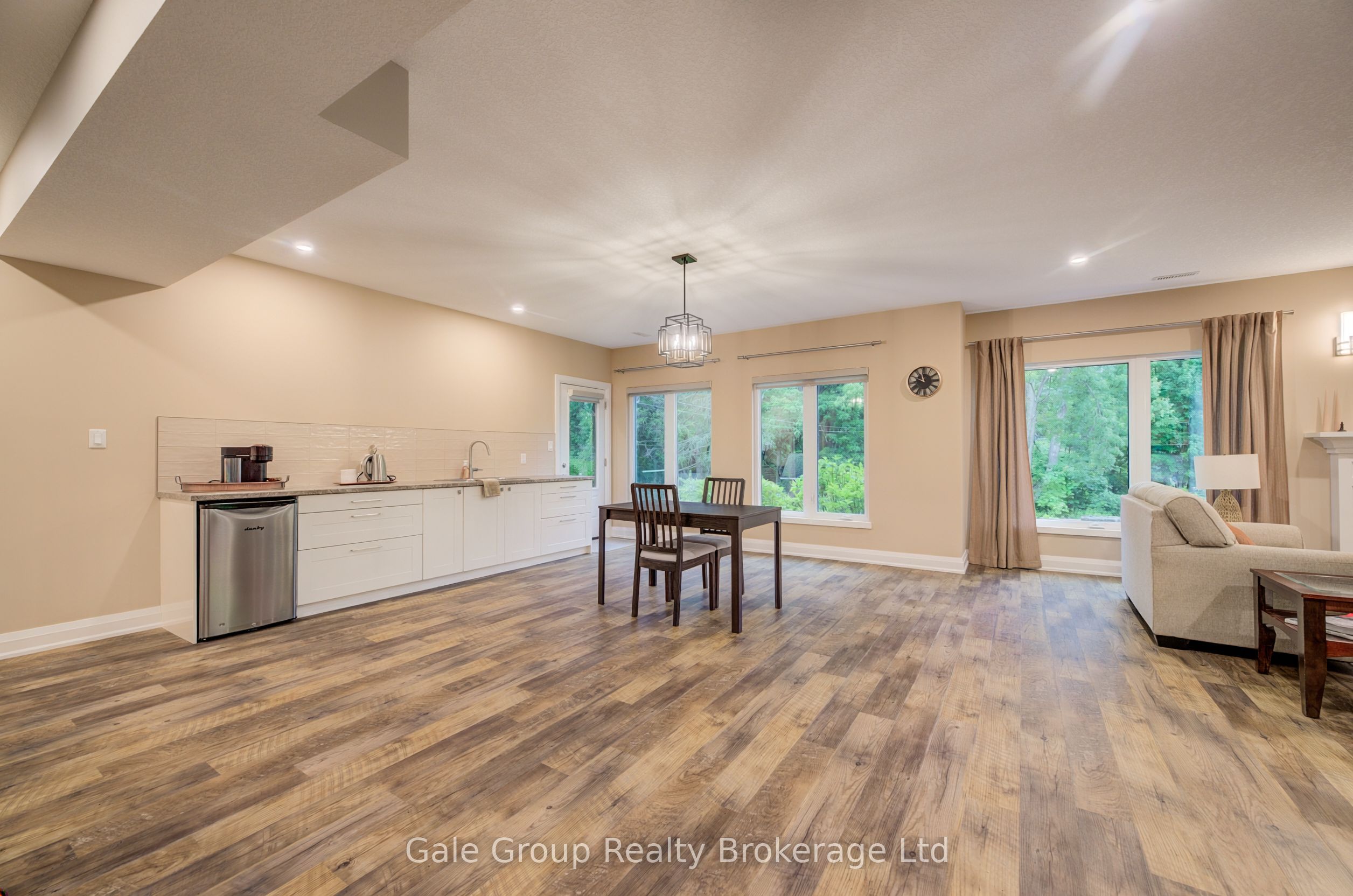 8 Pittock Park Road Property Photo 35