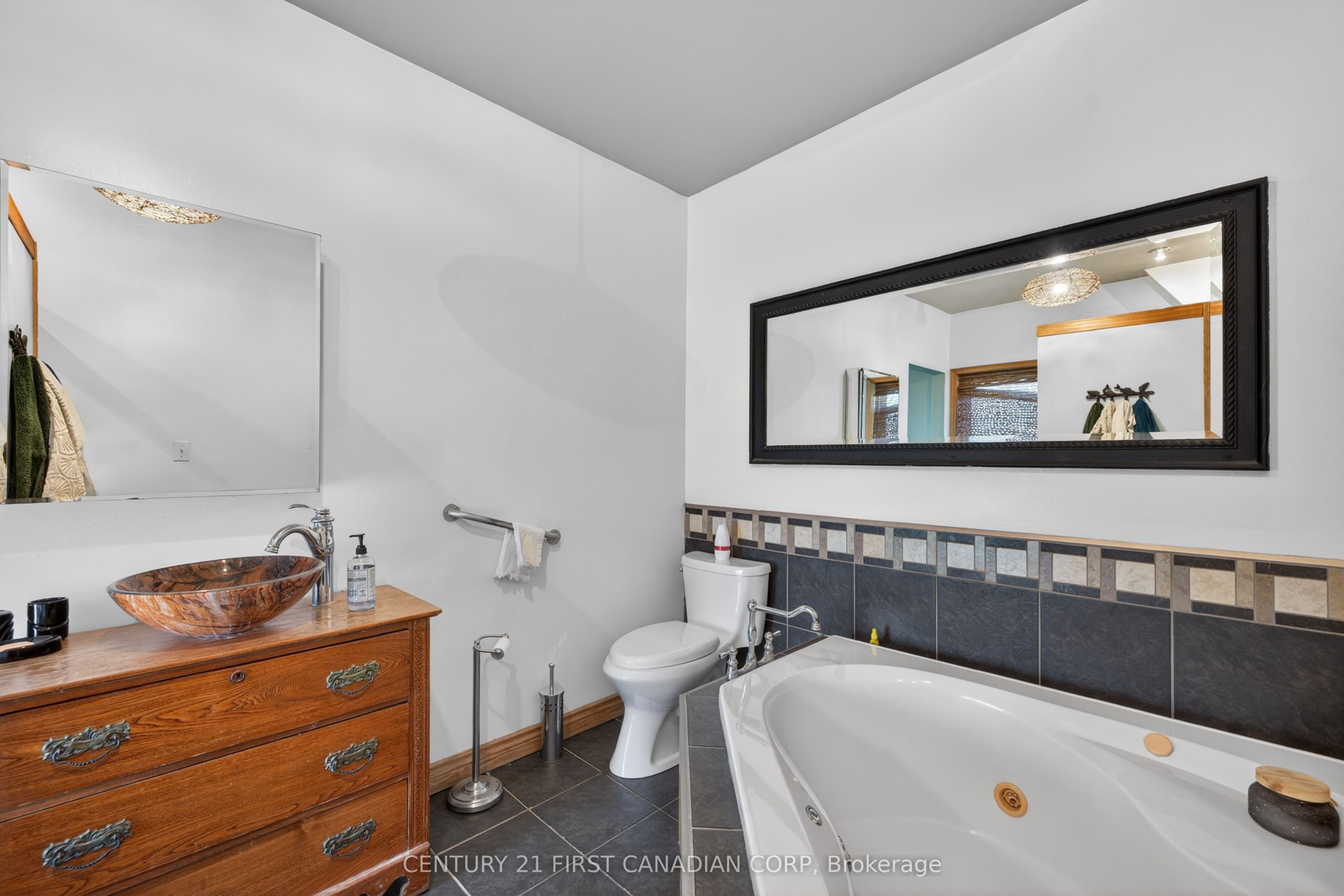 73309 Bluewater Highway Property Photo 17