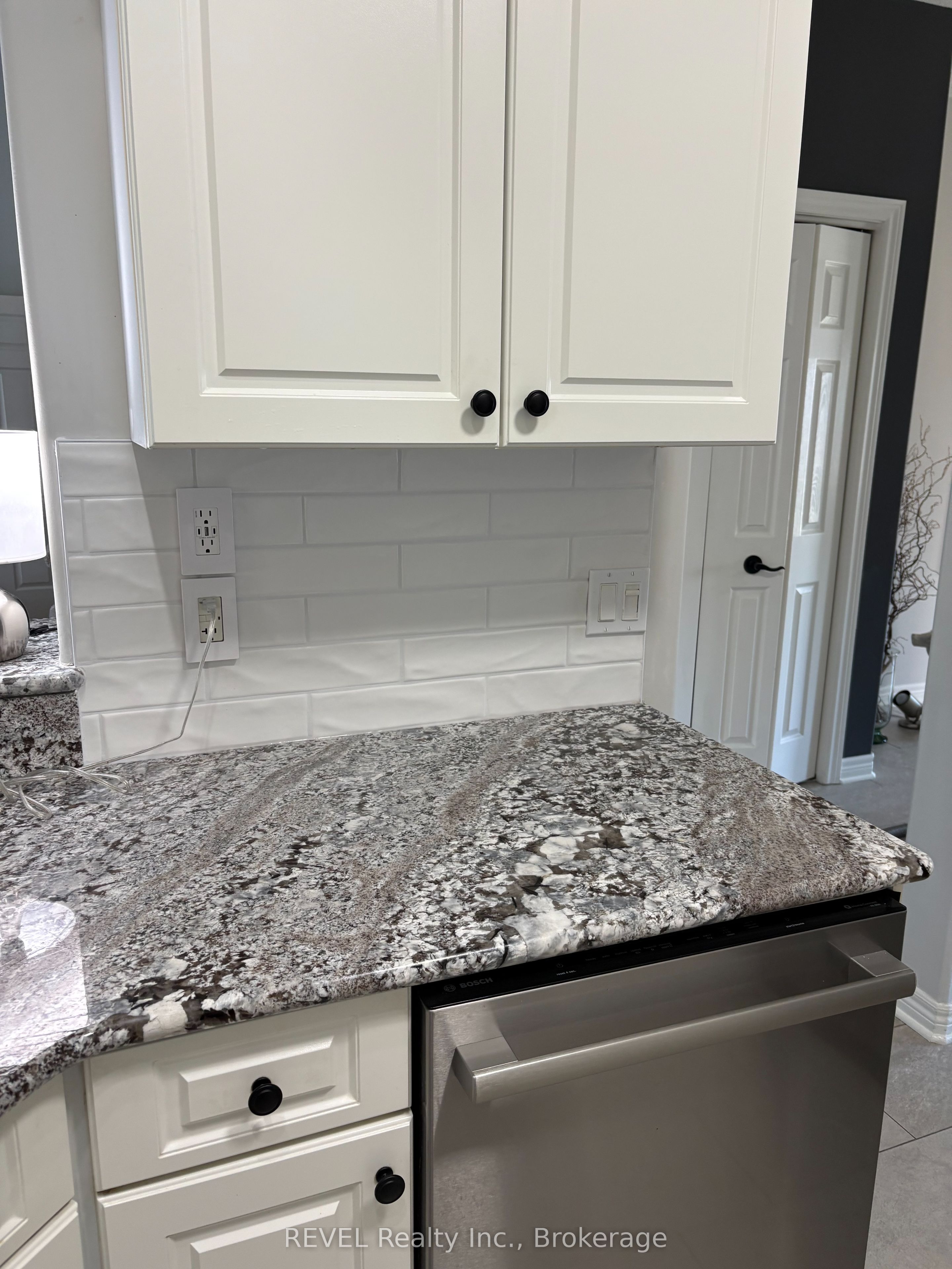 16 Maracay Way Property Photo 11