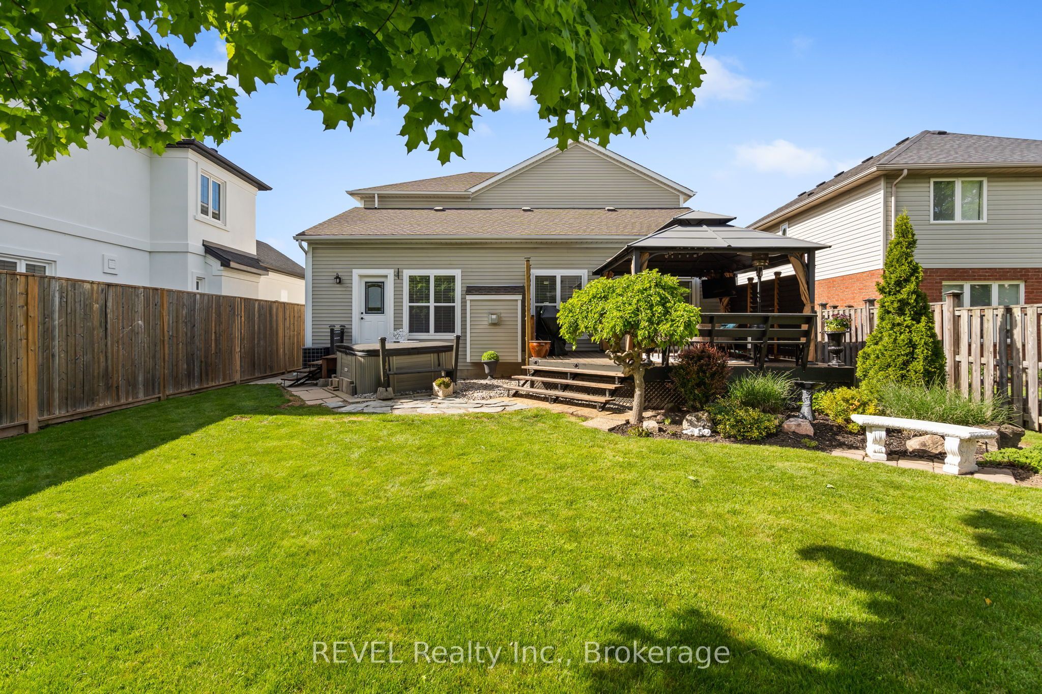 16 Maracay Way Property Photo 34