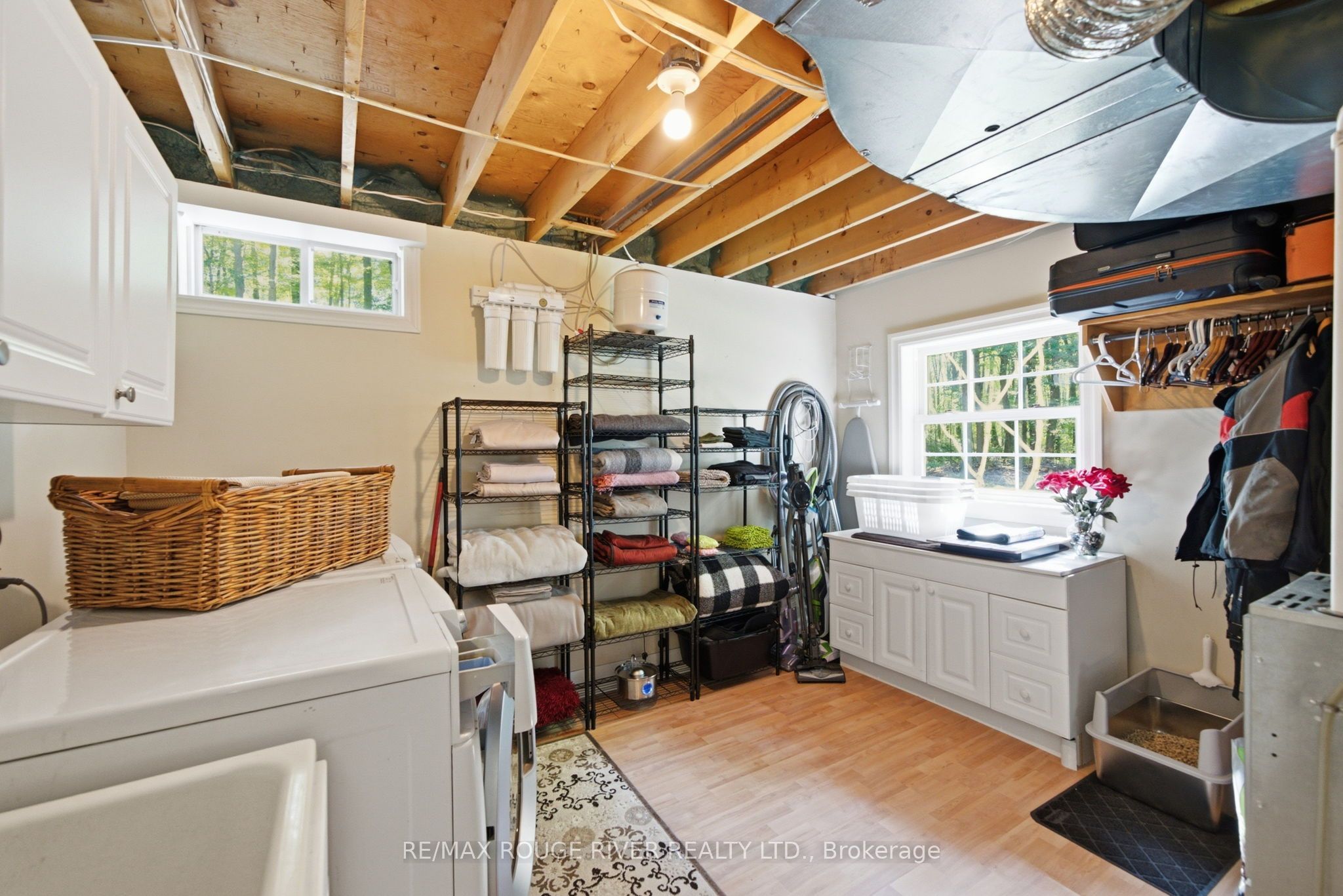 2774 Les Davey Road Property Photo 37