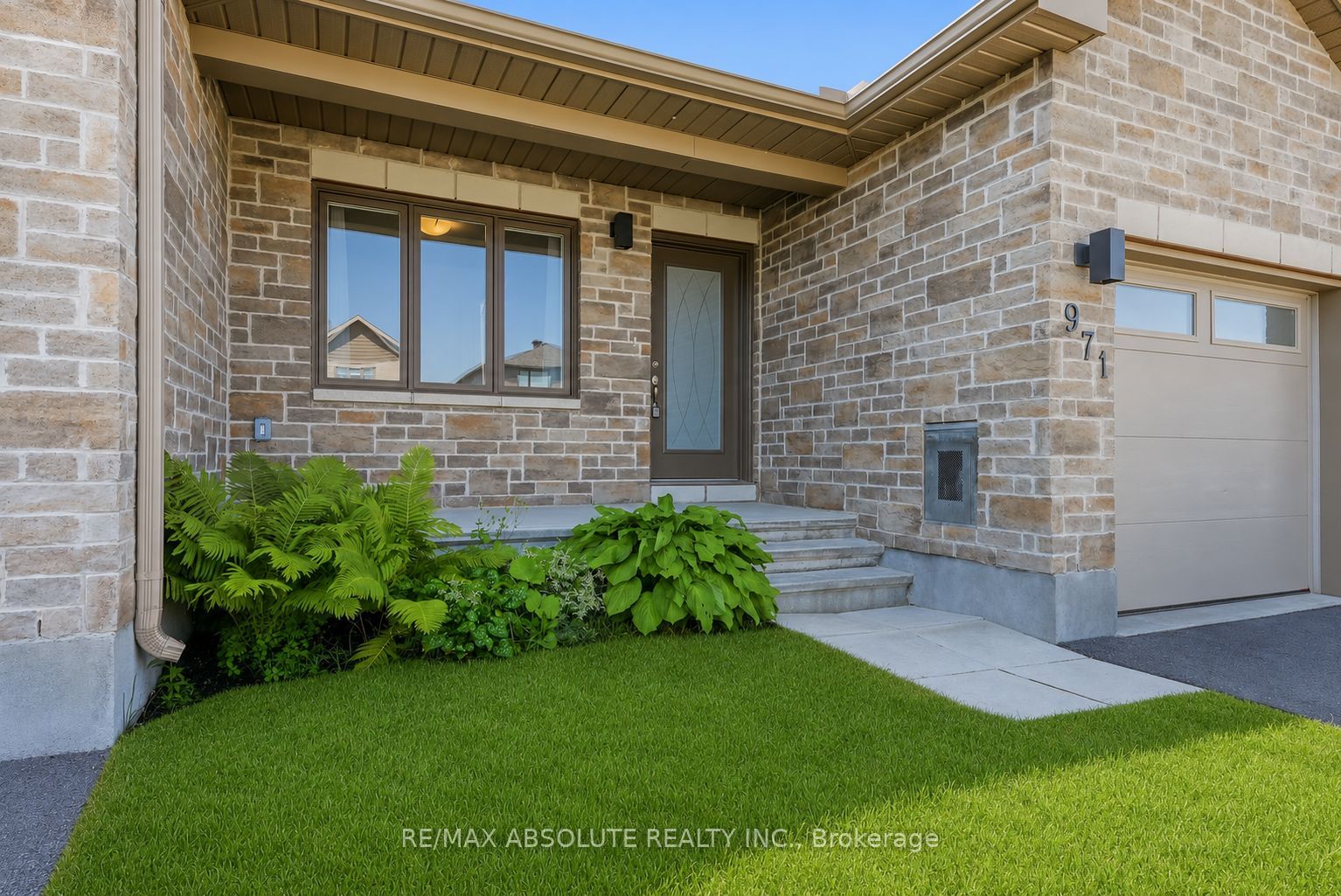 971 Leishman Drive Property Photo 2