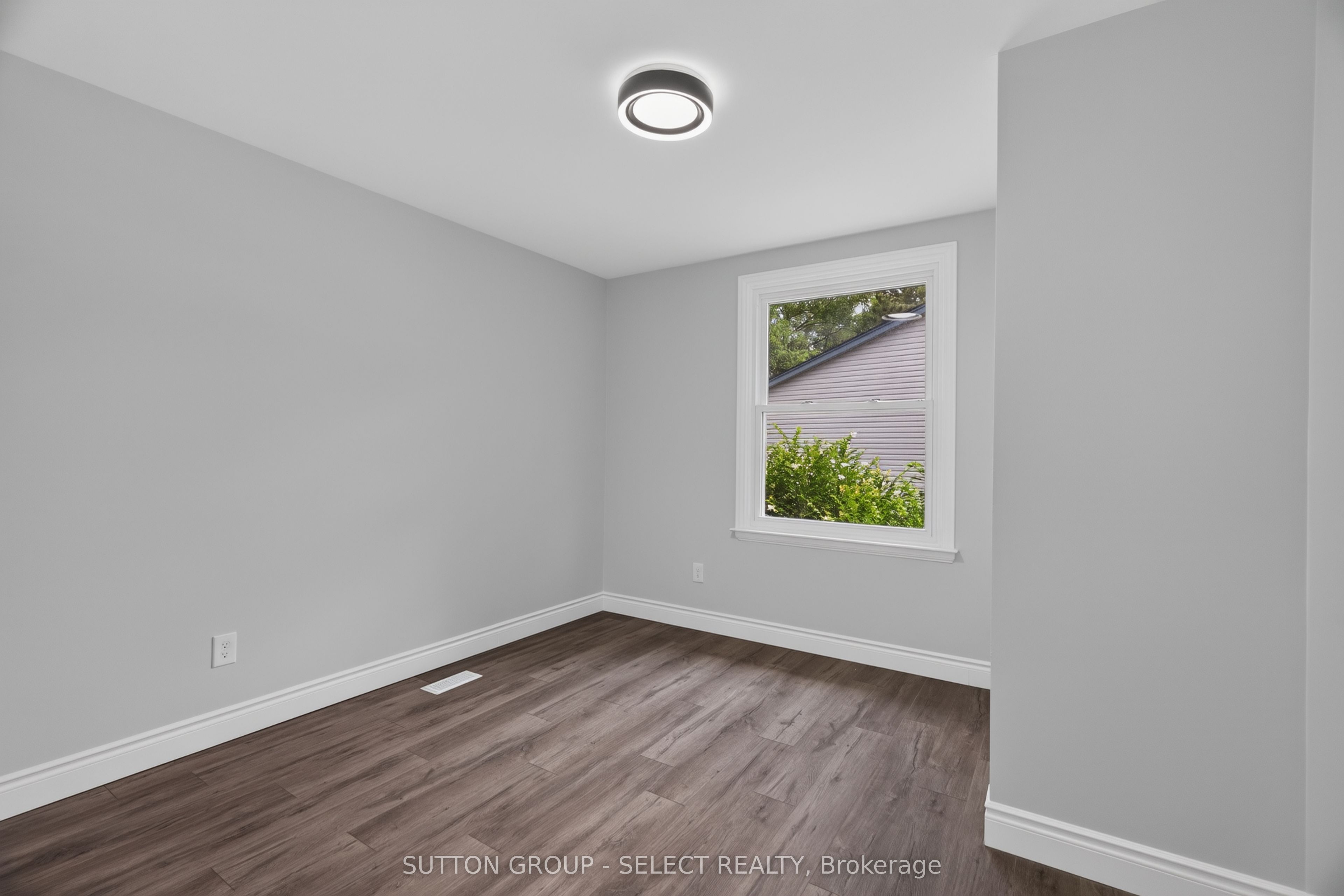 665 Woodcrest Boulevard Property Photo 32