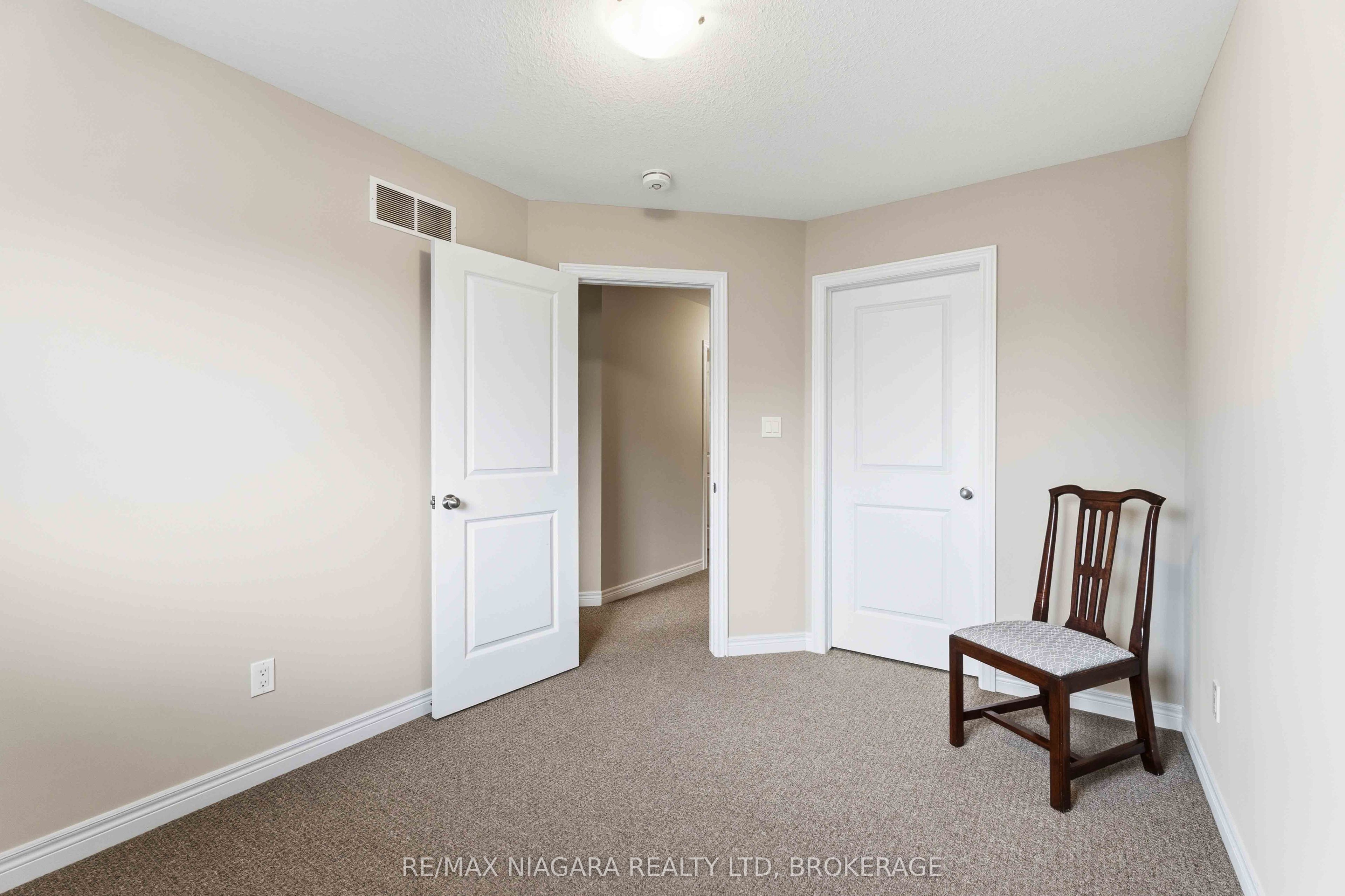 23b Bloomfield Avenue Property Photo 28