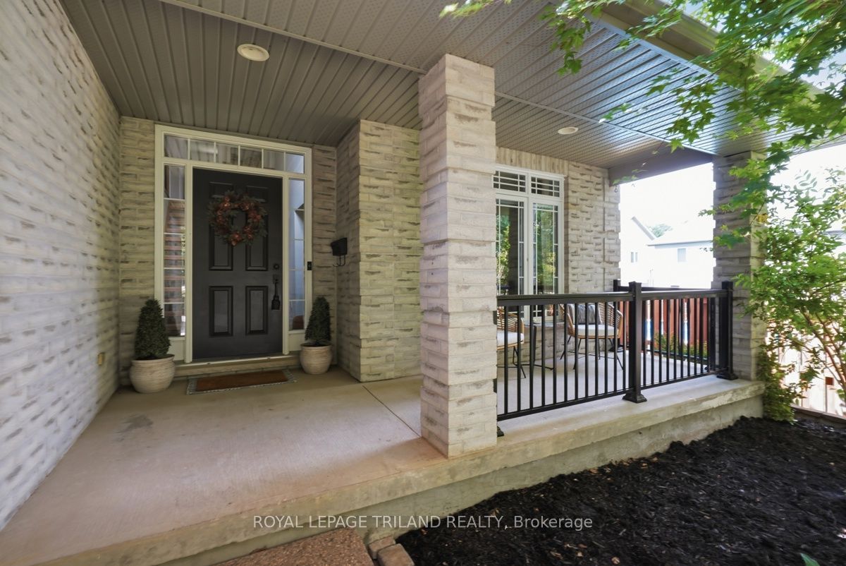 921 Guildwood Boulevard Property Photo 3