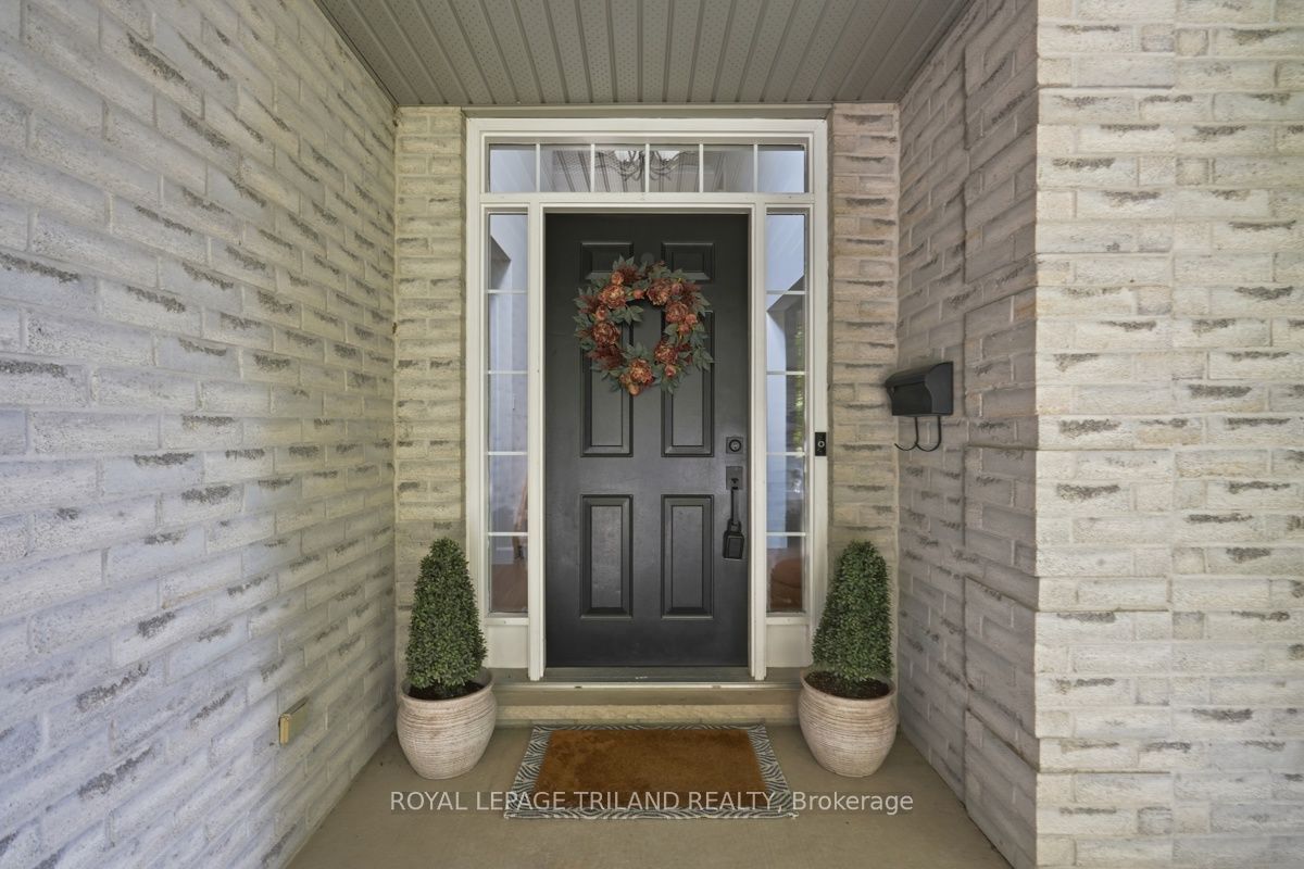 921 Guildwood Boulevard Property Photo 5