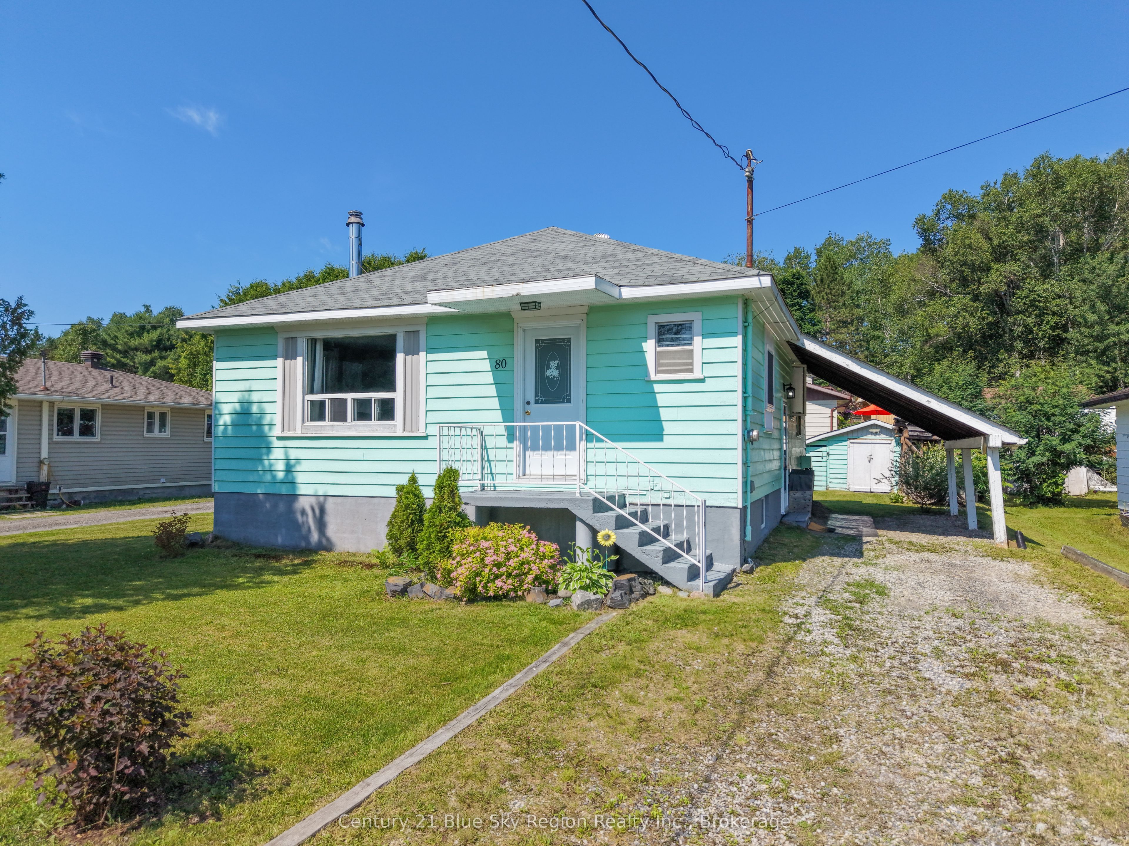 80 Spruce Drive Property Photo 1