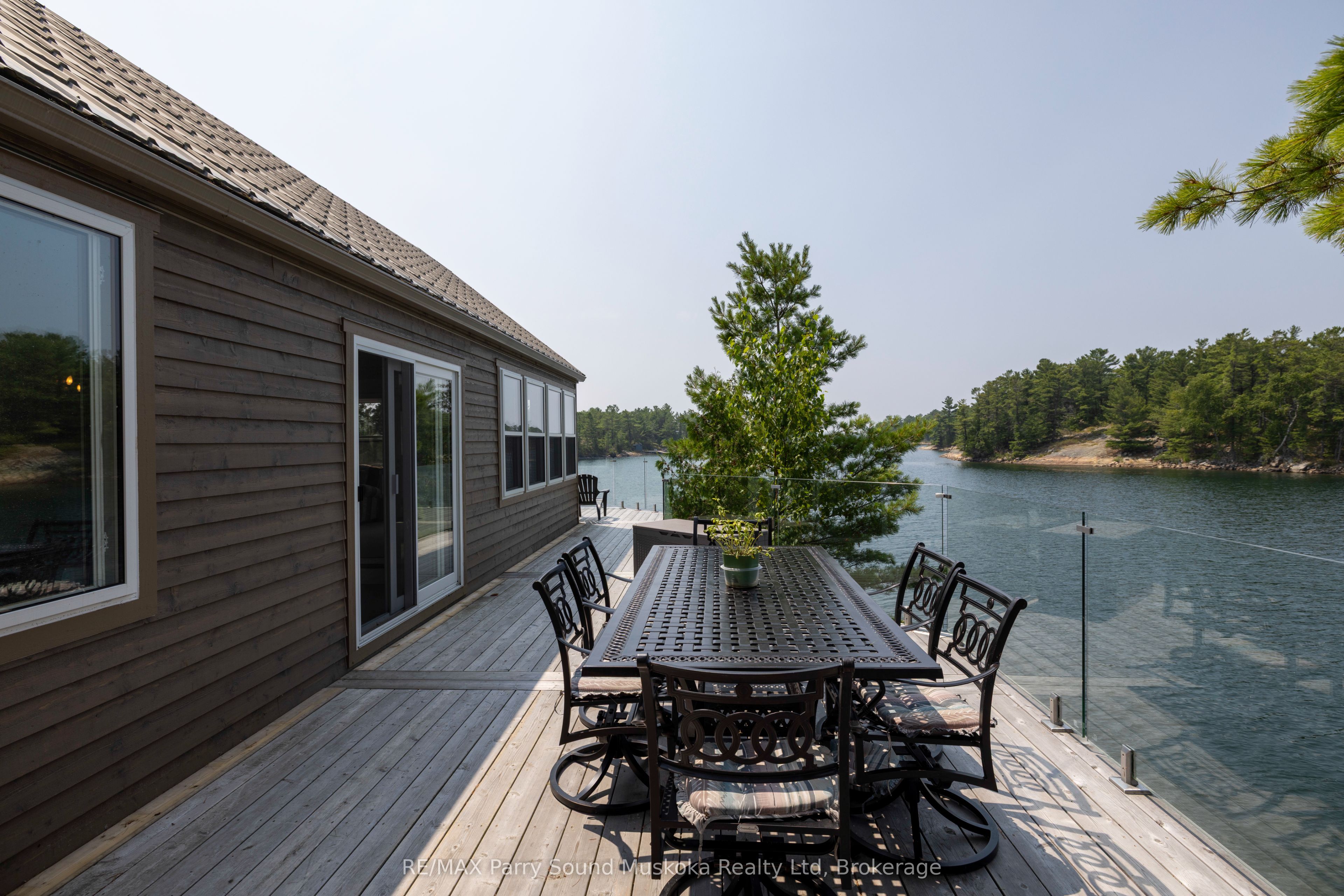 2 A258 Island (lakeside & Blueberry Pt) Property Photo 22