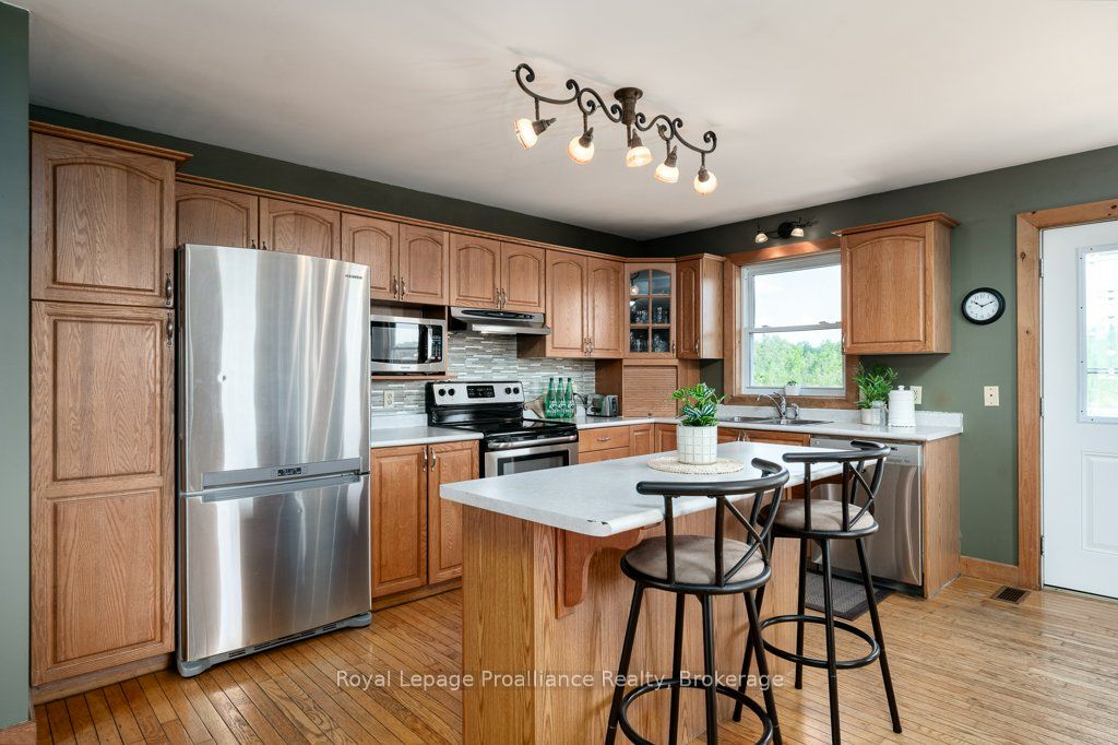 1075 Enright Road Property Photo 13