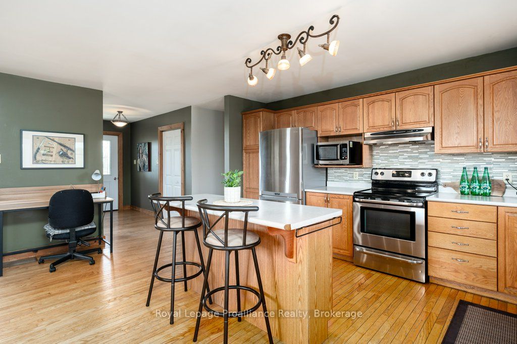 1075 Enright Road Property Photo 15