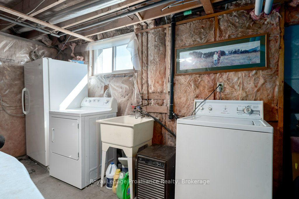 1075 Enright Road Property Photo 34