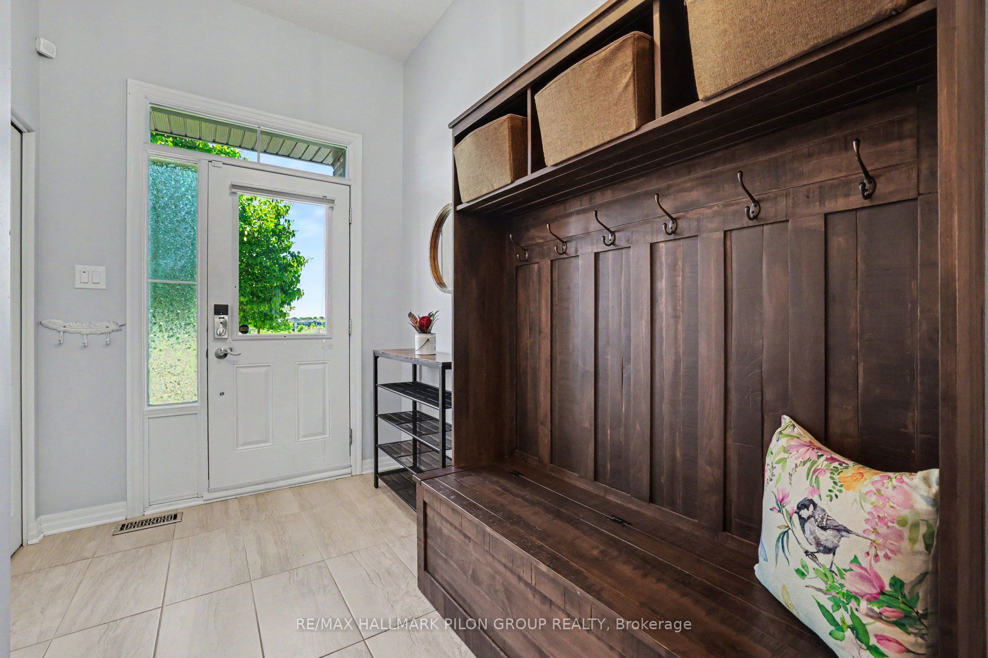 673 Spring Valley Drive Property Photo 13