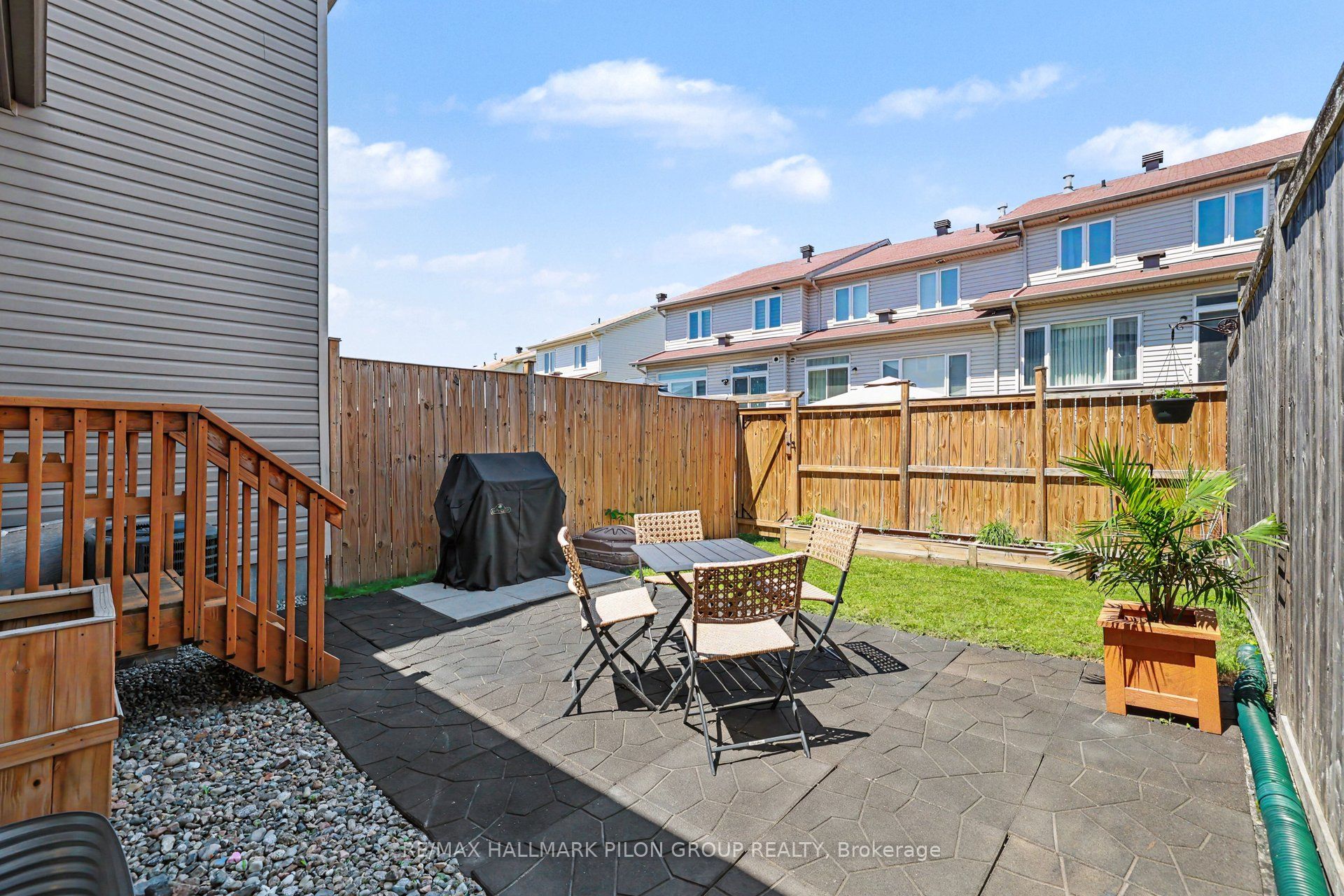 673 Spring Valley Drive Property Photo 24