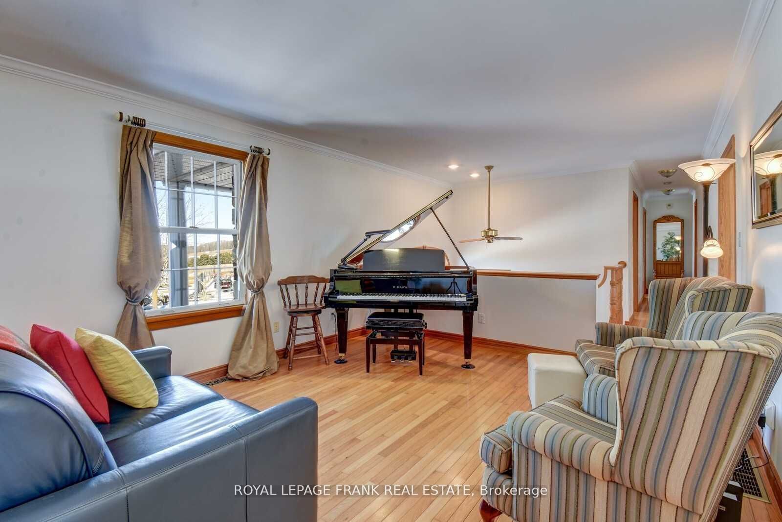 3071 5th Line E Property Photo 13