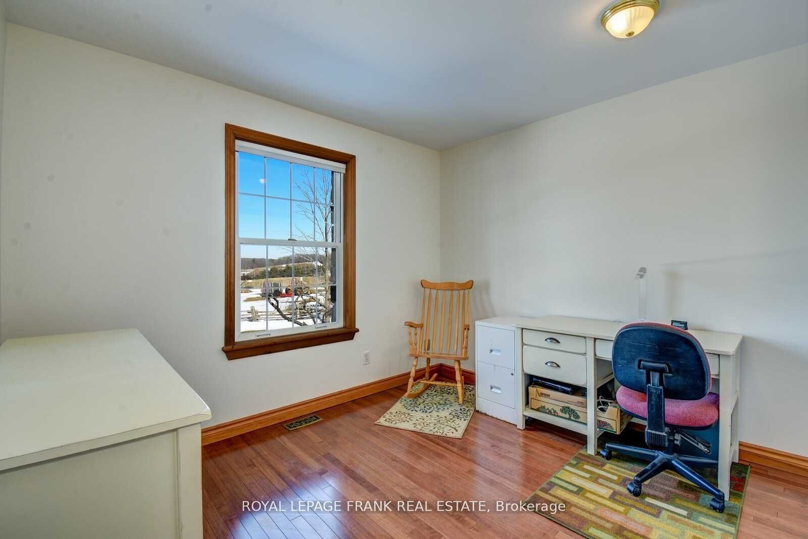 3071 5th Line E Property Photo 26