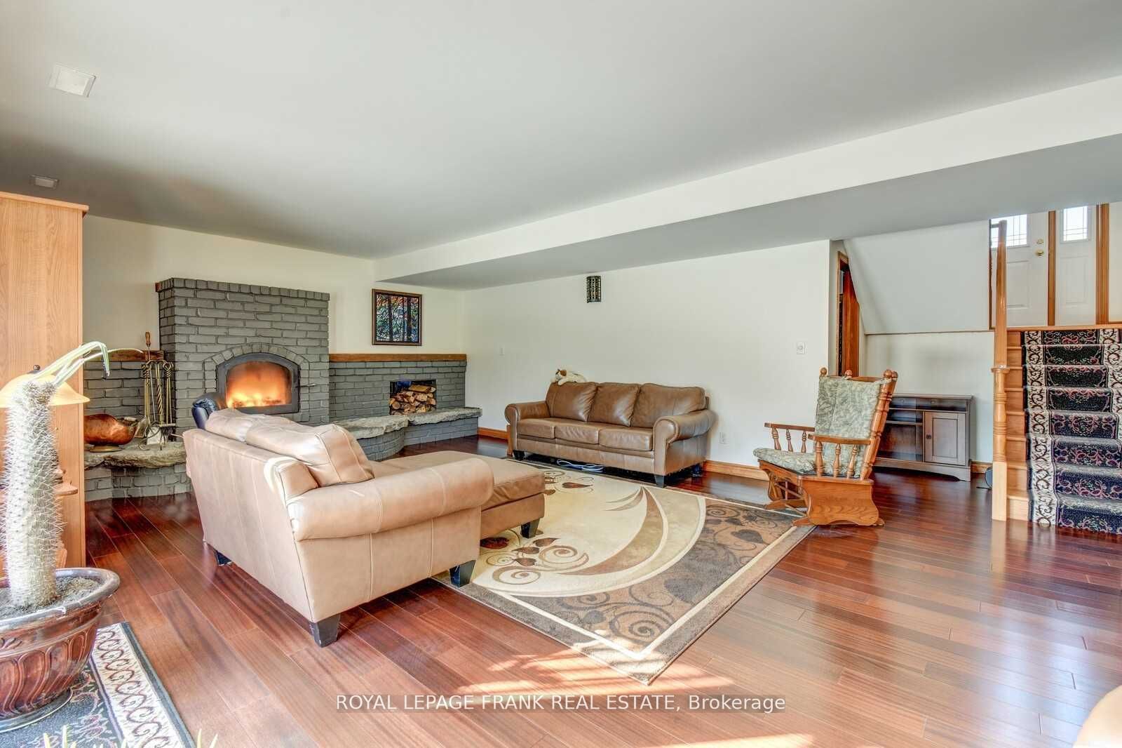 3071 5th Line E Property Photo 31