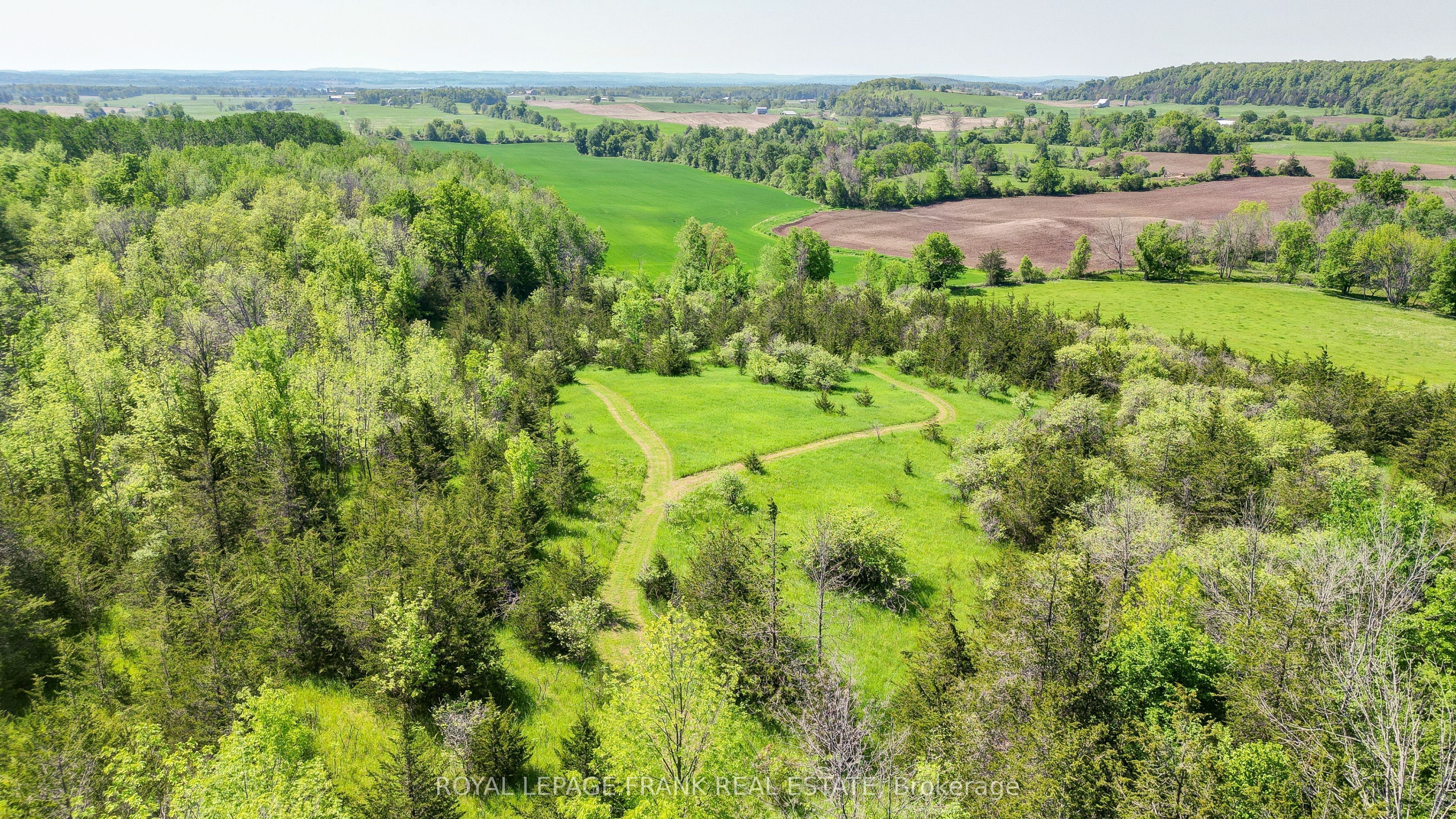 3071 5th Line E Property Photo 38