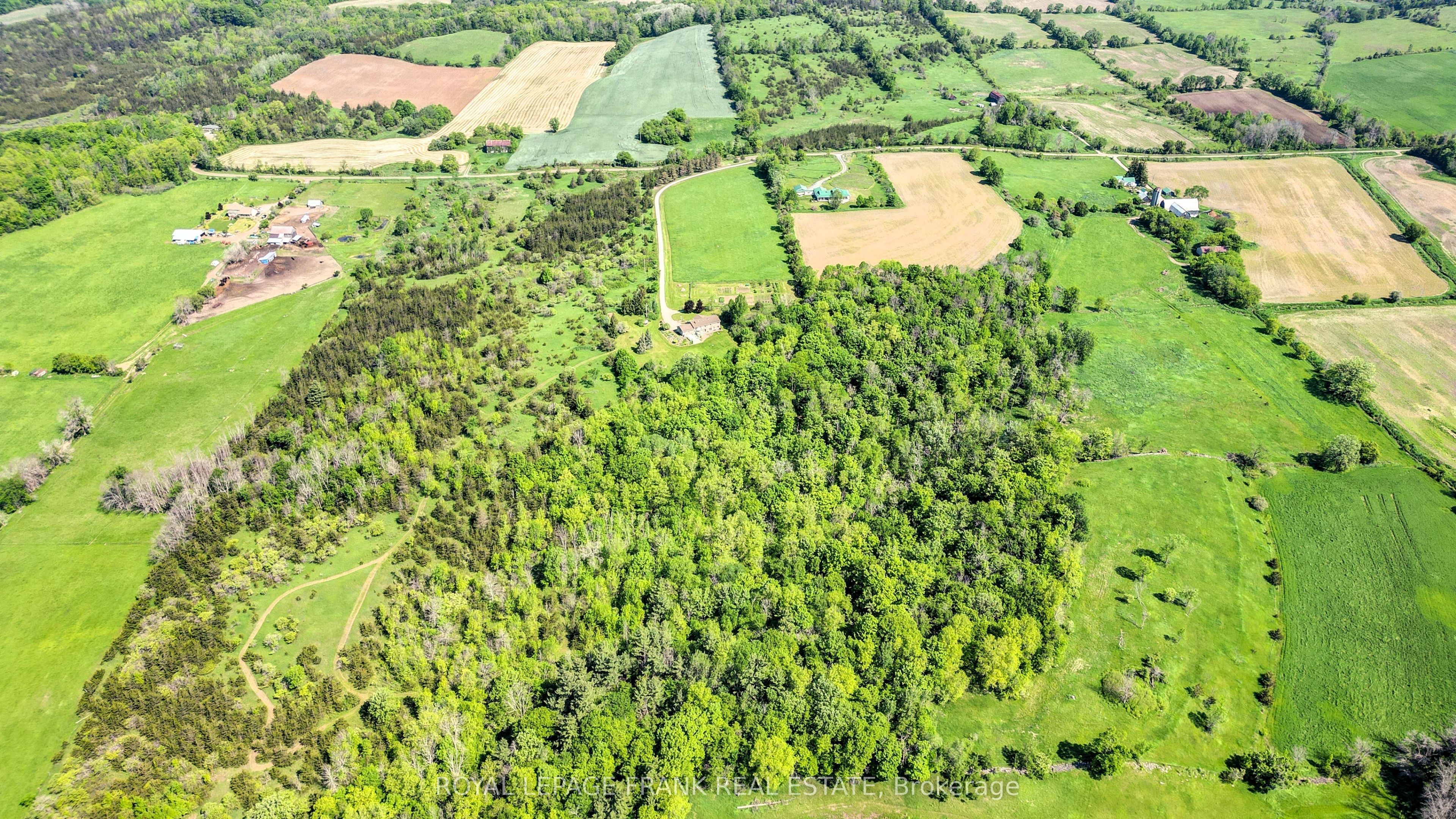 3071 5th Line E Property Photo 40