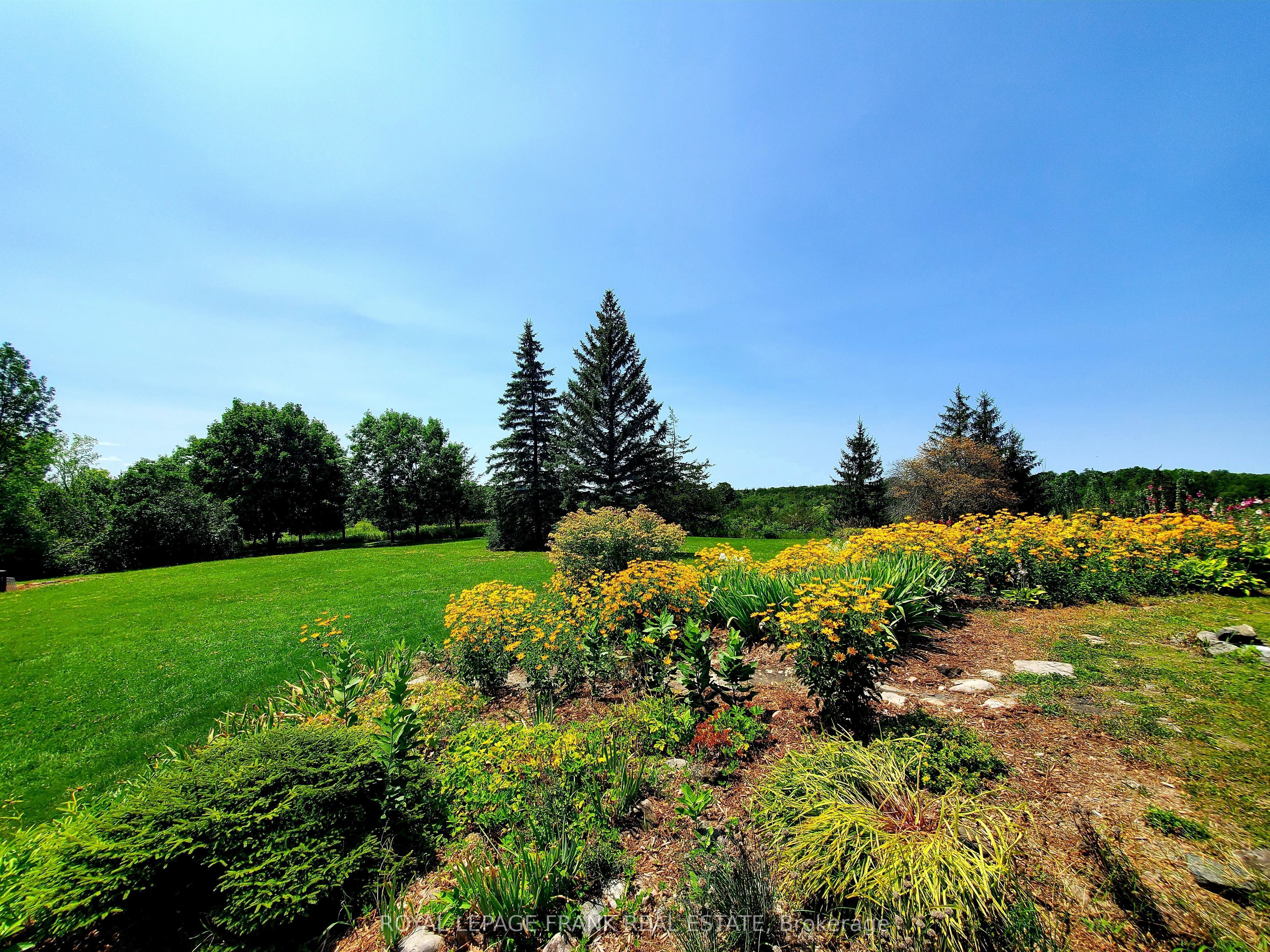 3071 5th Line E Property Photo 42