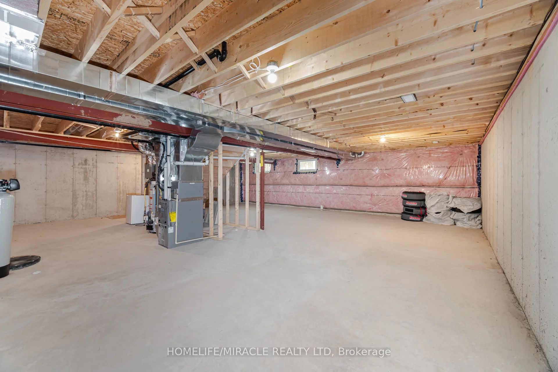 44 Main Street #9 Property Photo 28