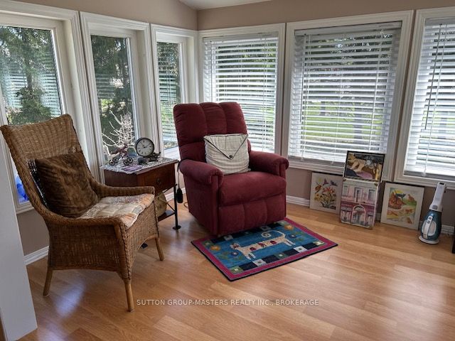 1496 Sydenham Road Property Photo 13