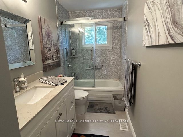 1496 Sydenham Road Property Photo 17