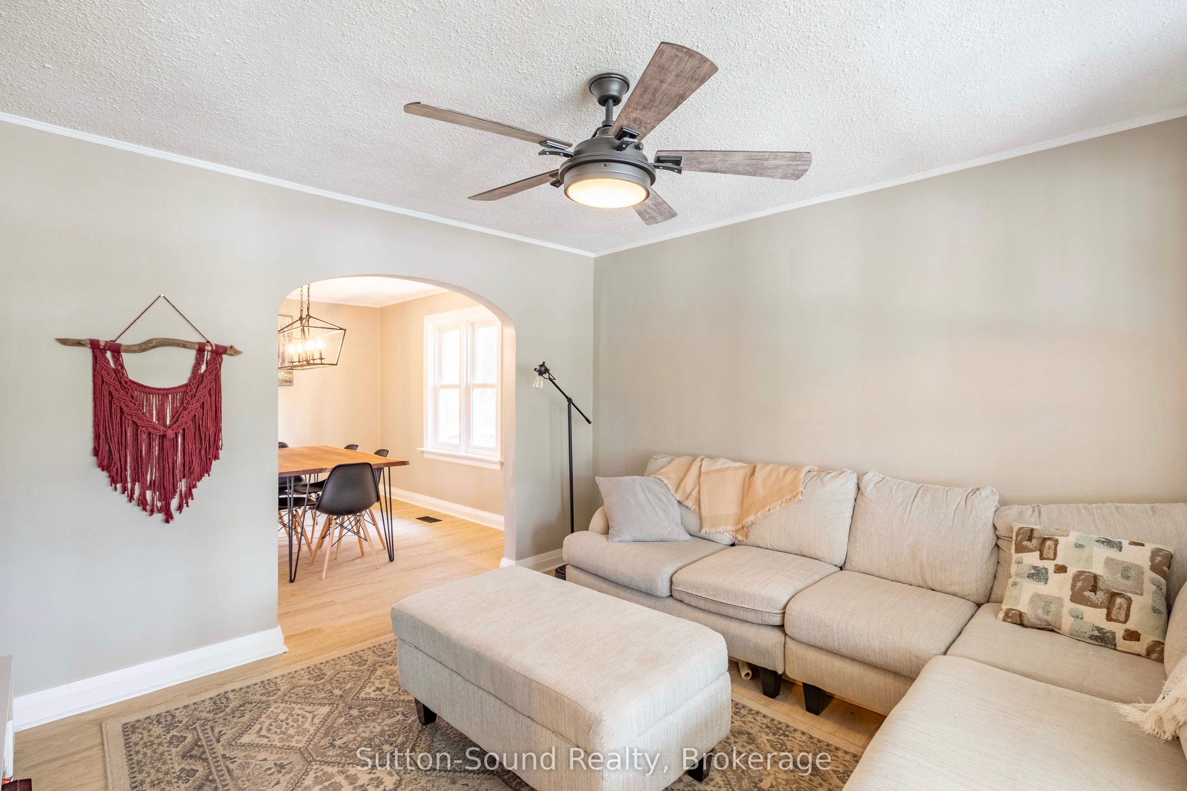 740 6th Street E Property Photo 9
