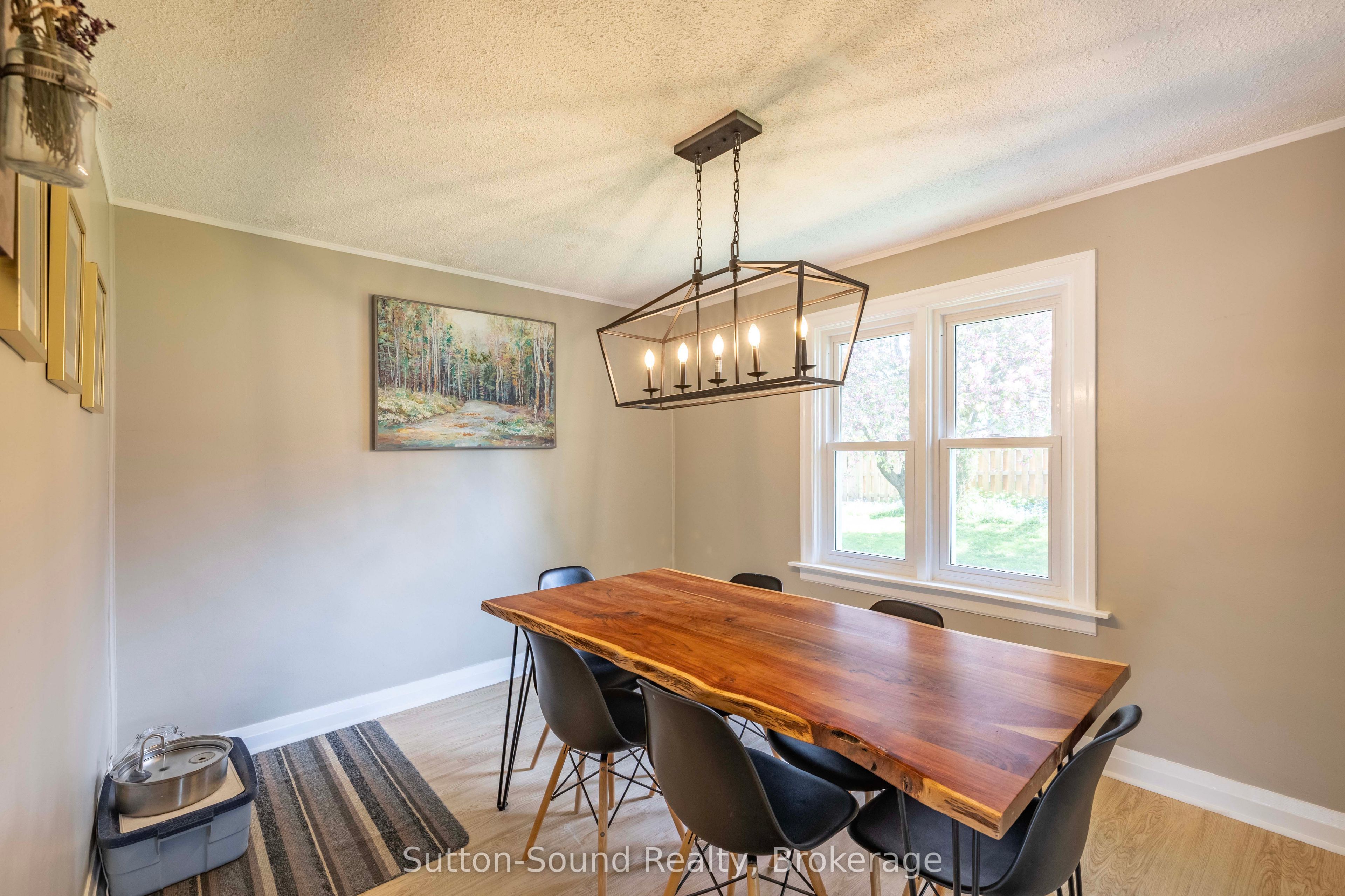 740 6th Street E Property Photo 11