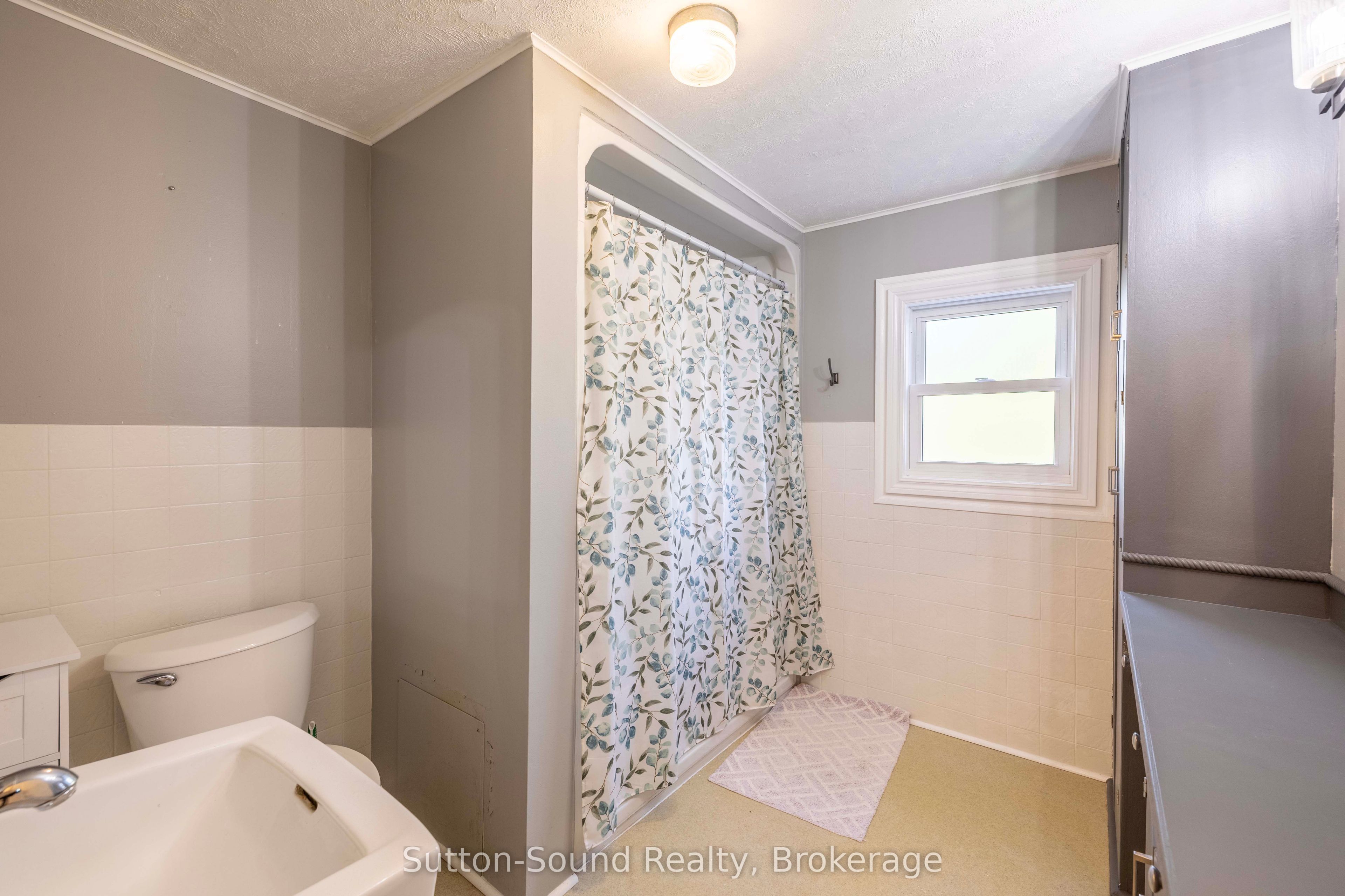 740 6th Street E Property Photo 22