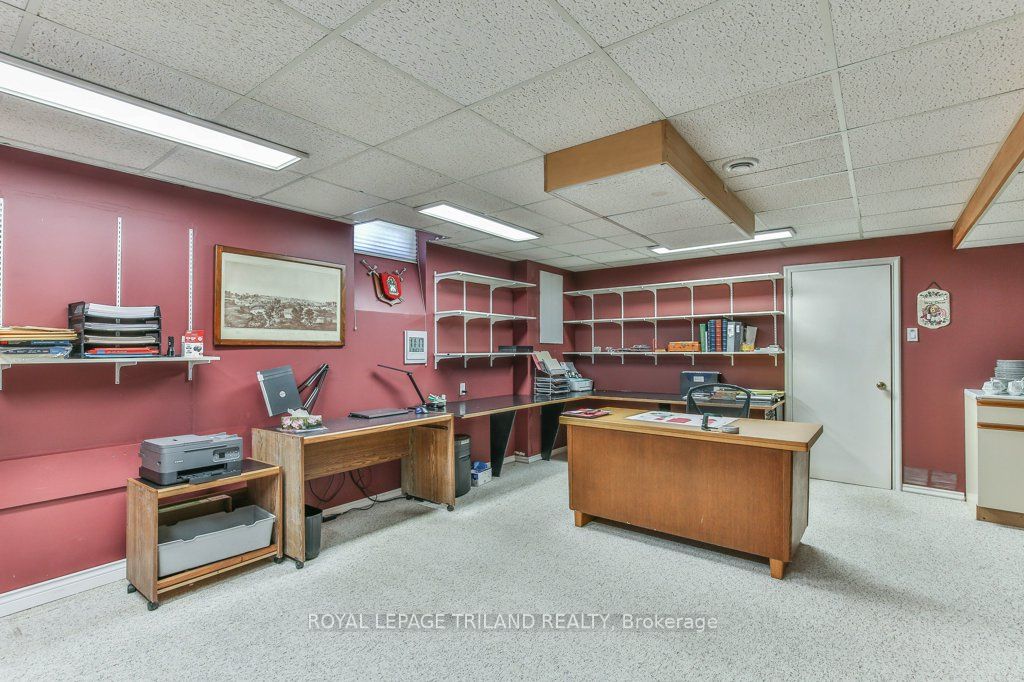 1221 Glenora Drive Property Photo 40
