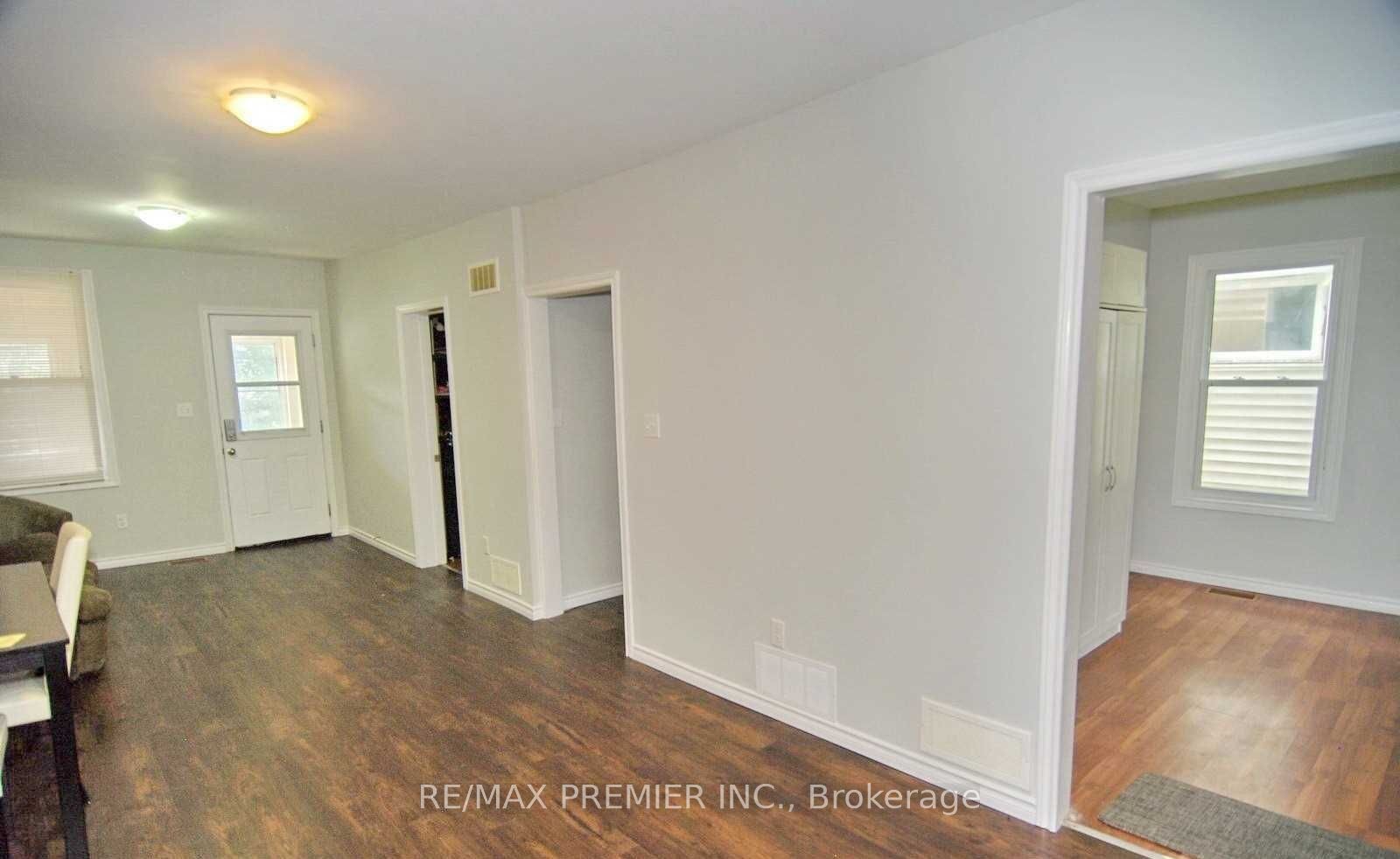 3588 Sandwich Street Property Photo 3