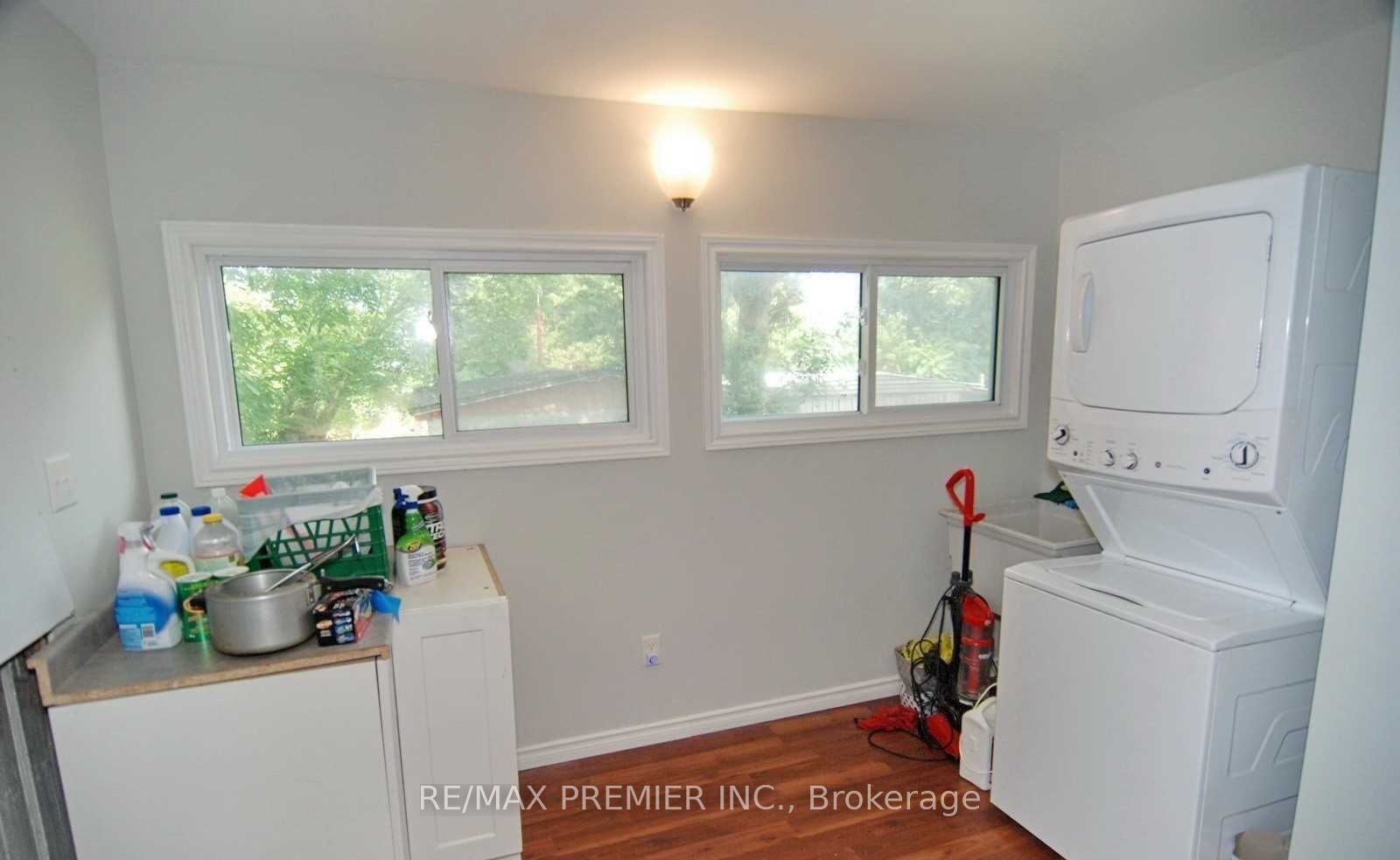 3588 Sandwich Street Property Photo 4