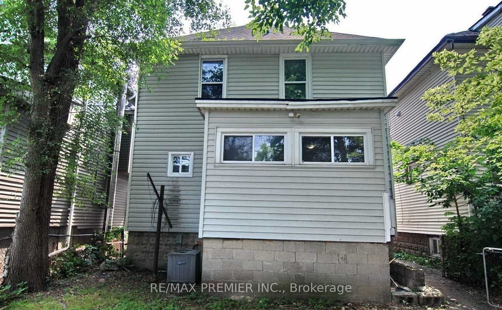 3588 Sandwich Street Property Photo 7