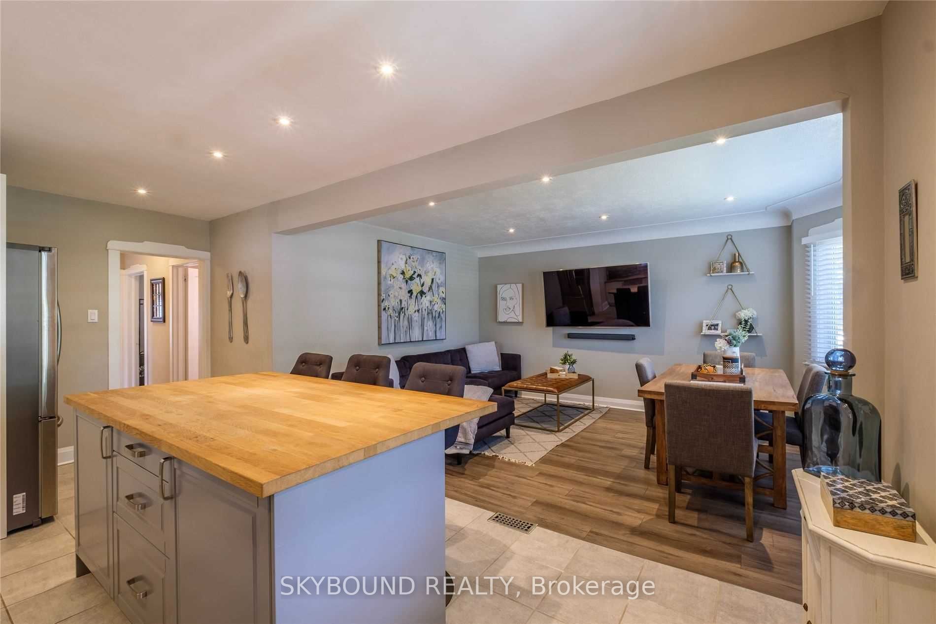 28 East 39th Street Property Photo 8