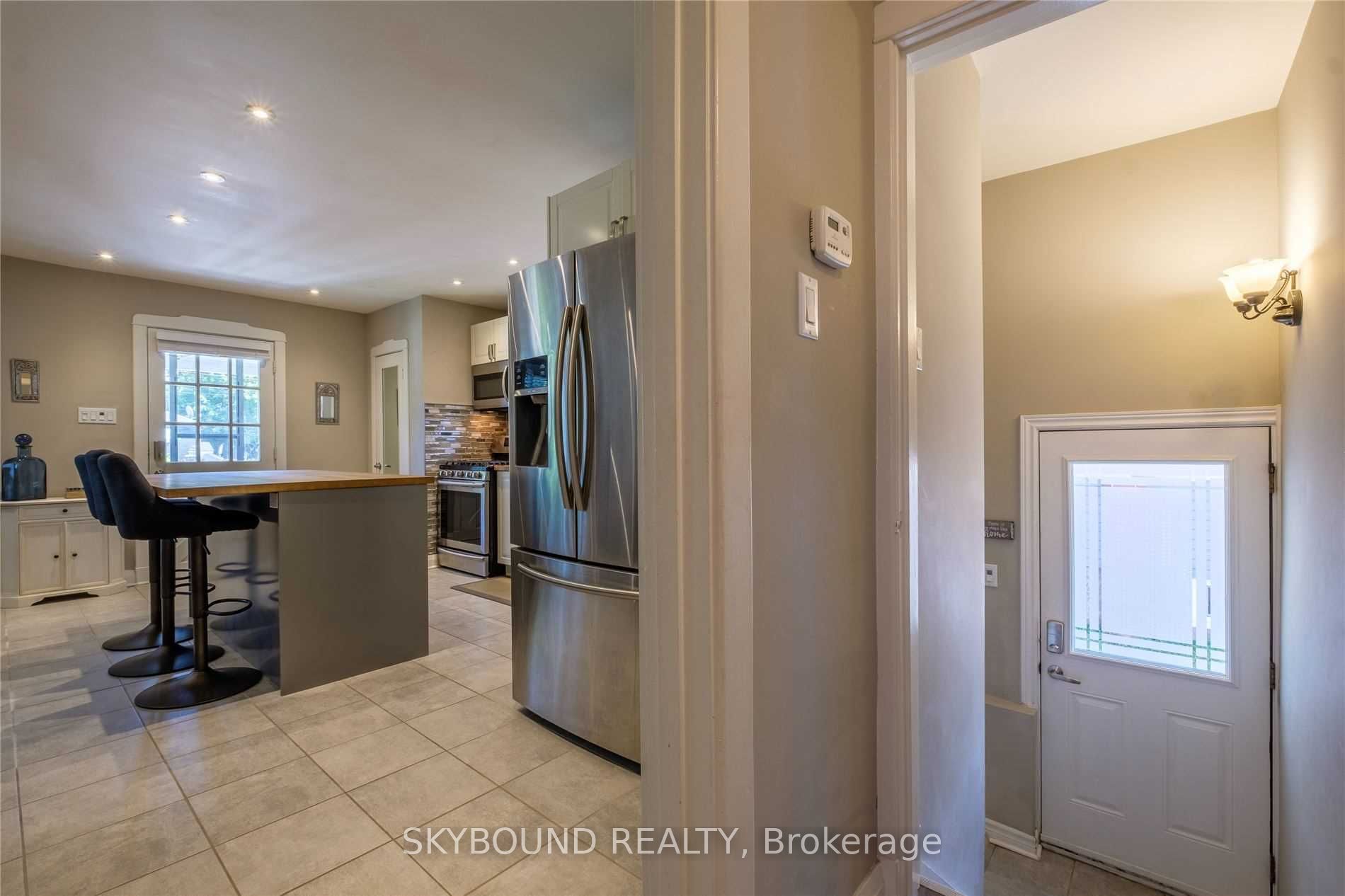 28 East 39th Street Property Photo 15