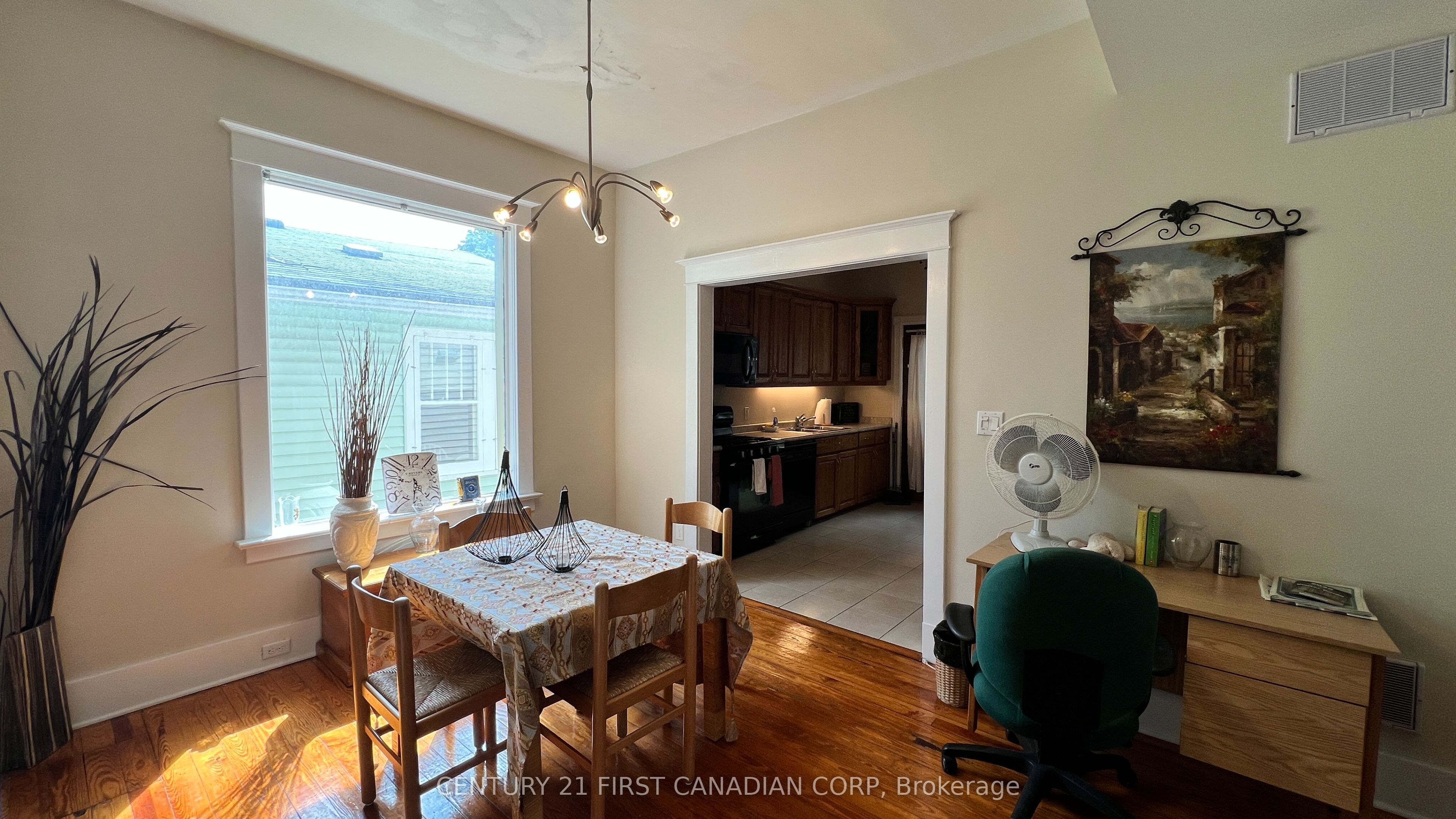 52 Becher Street Property Photo 8