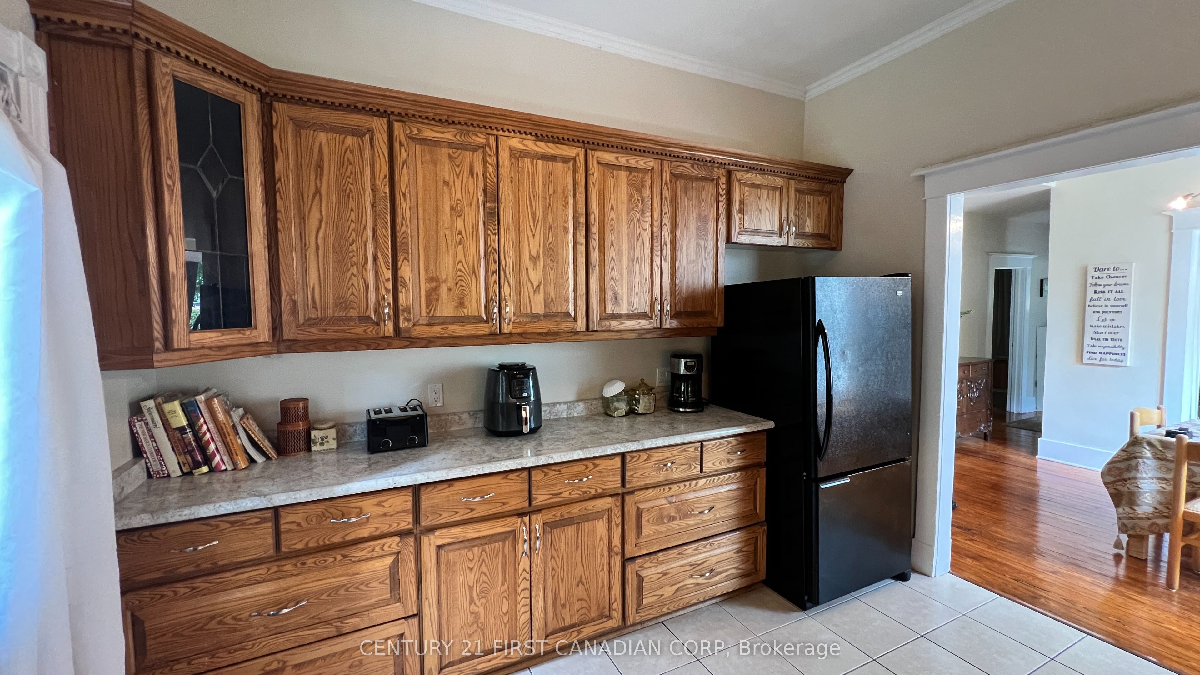 52 Becher Street Property Photo 12