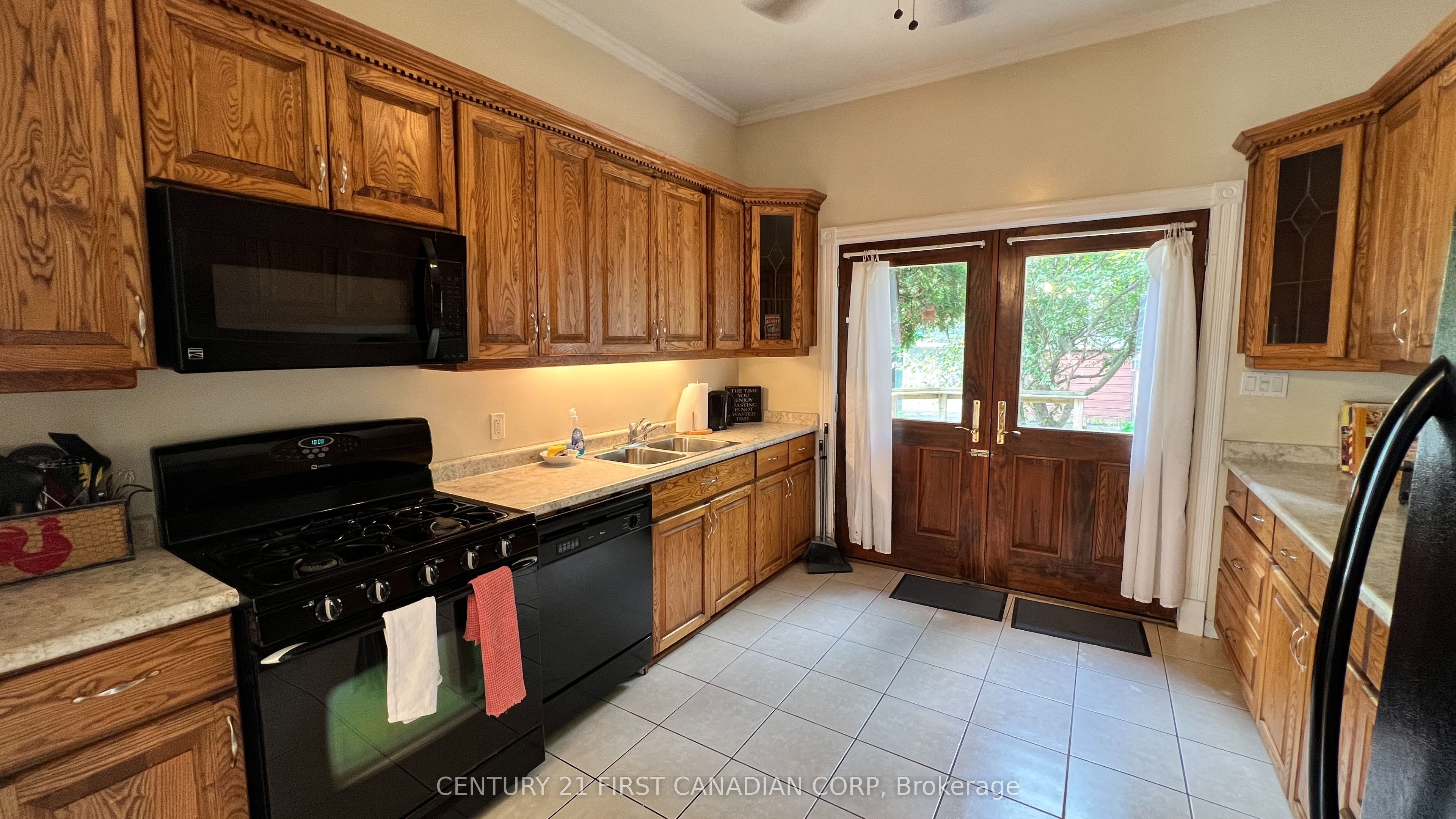 52 Becher Street Property Photo 14