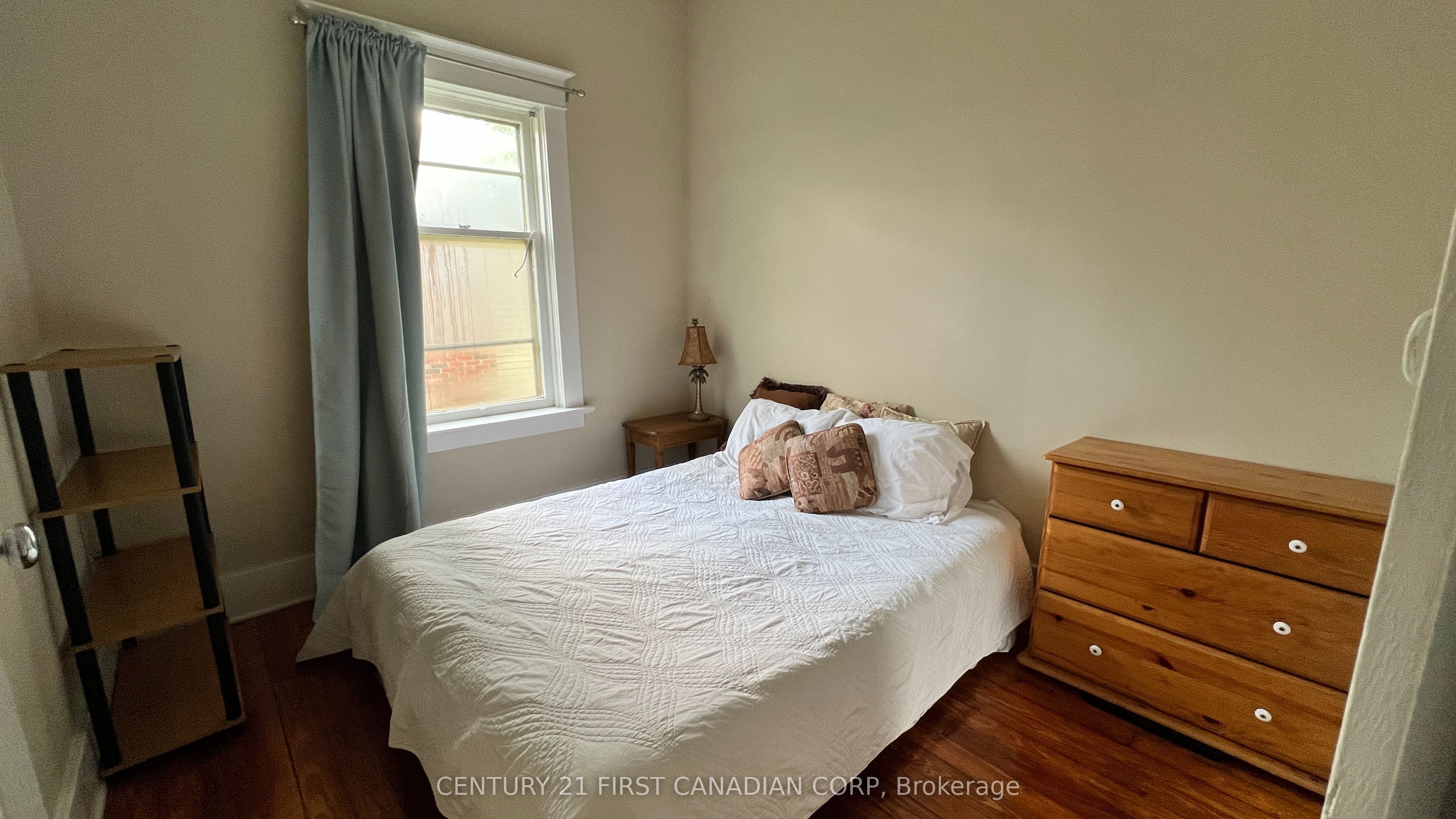 52 Becher Street Property Photo 15